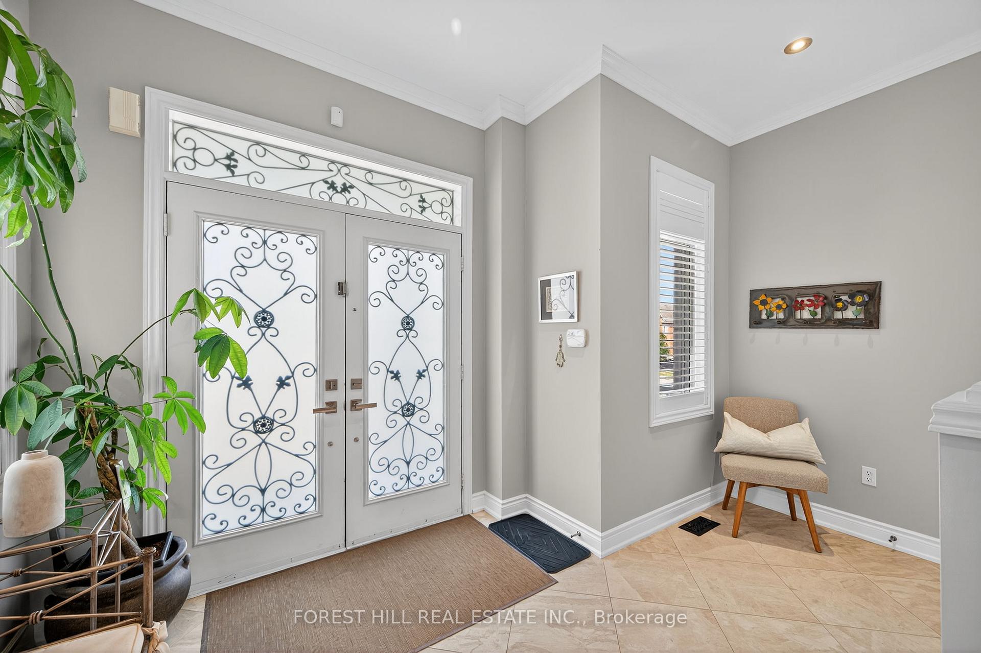 Photo 2 of 271 Autumn Hill Boulevard, Vaughan, Patterson — HOMEH