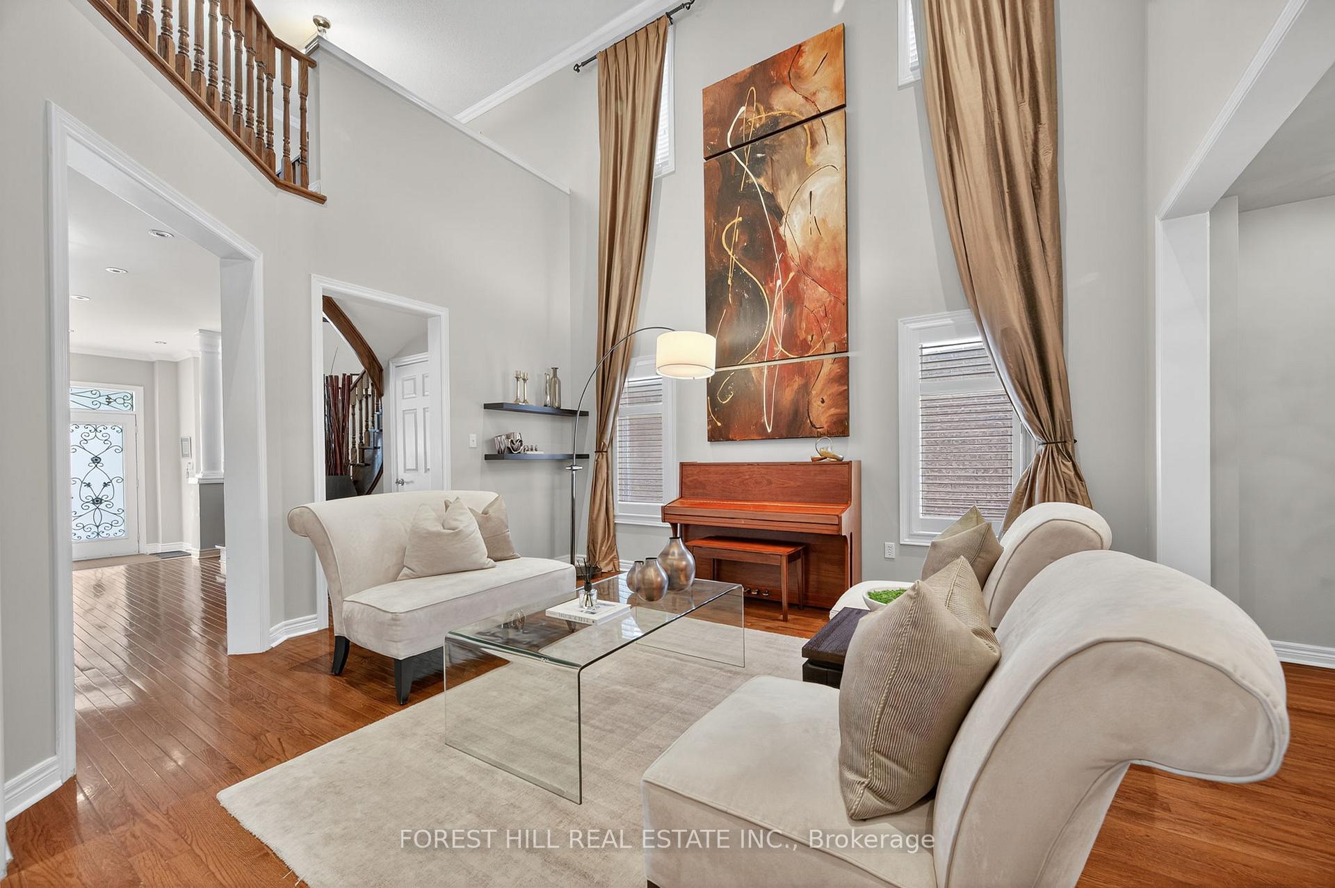 Photo 4 of 271 Autumn Hill Boulevard, Vaughan, Patterson — HOMEH