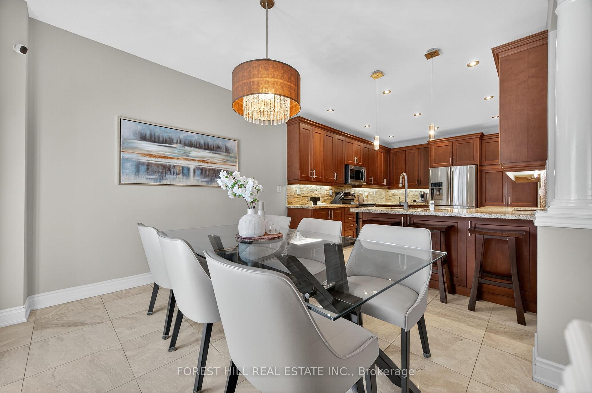 Photo 17 of 271 Autumn Hill Boulevard, Vaughan, Patterson — HOMEH