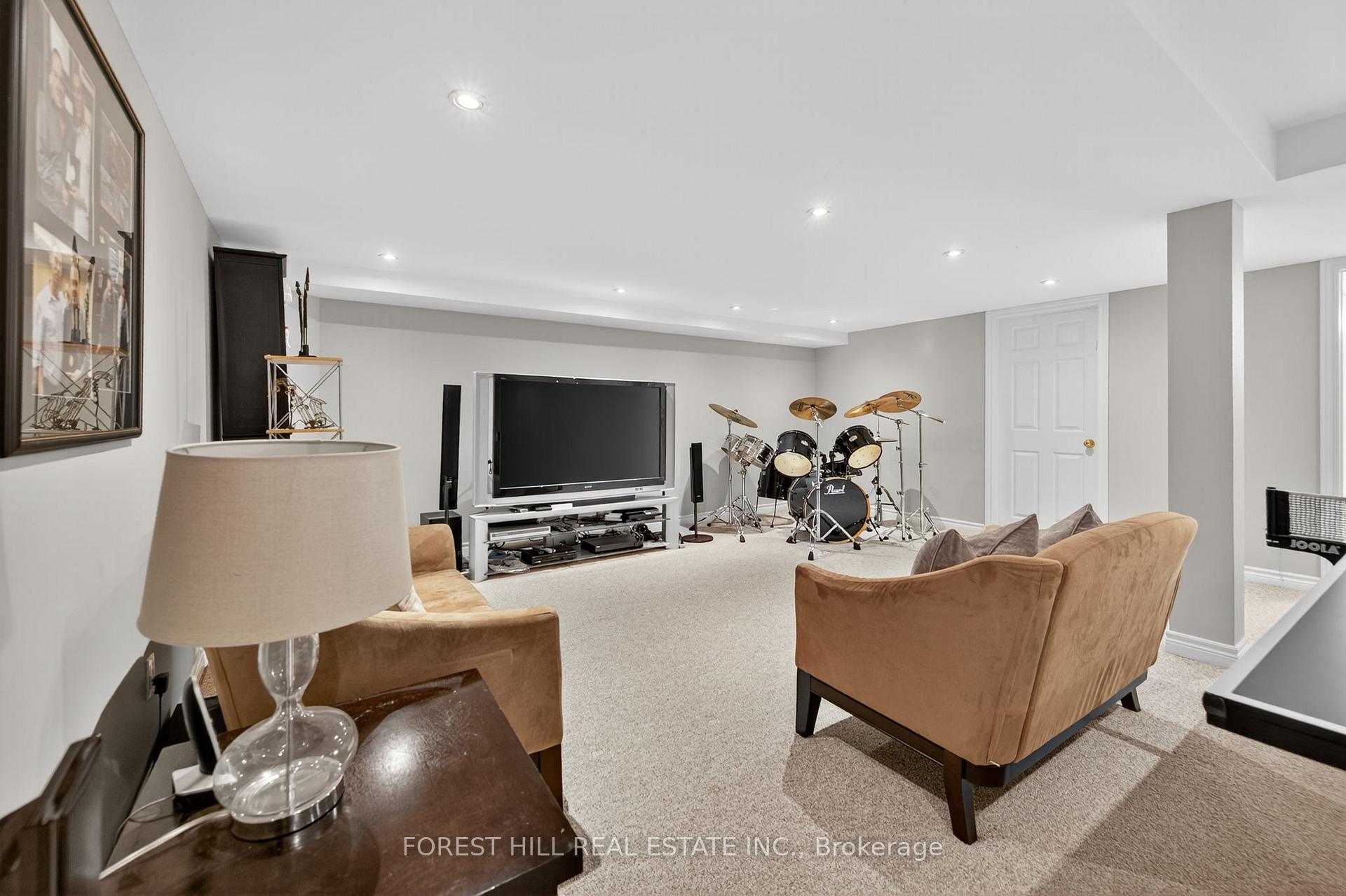 Photo 38 of 271 Autumn Hill Boulevard, Vaughan, Patterson — HOMEH