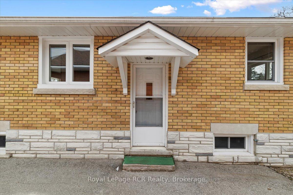Photo 4 of 185 Saddler Street E, West Grey — HOMEH