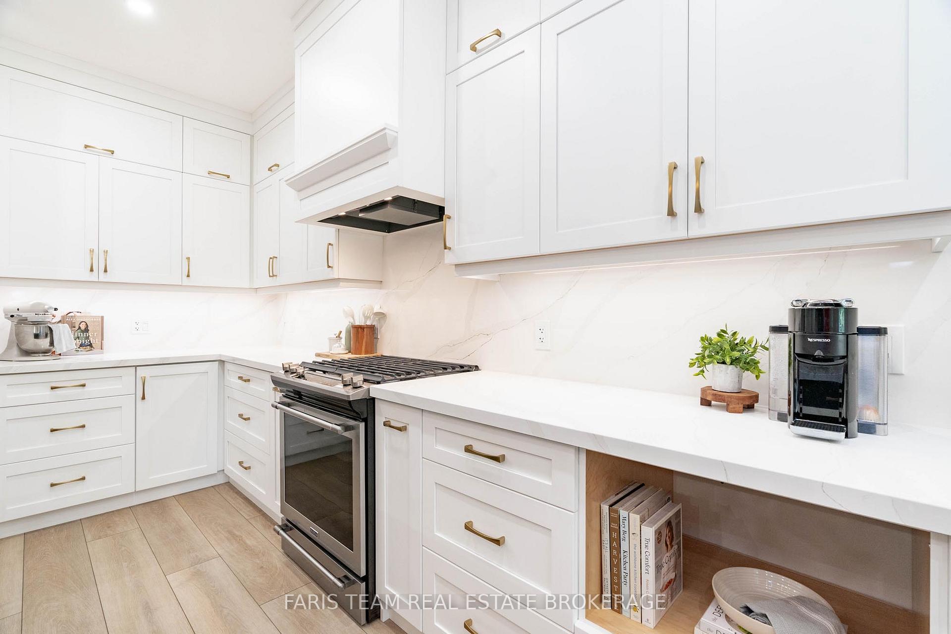 Photo 10 of 23 49th Street S, Wasaga Beach — HOMEH