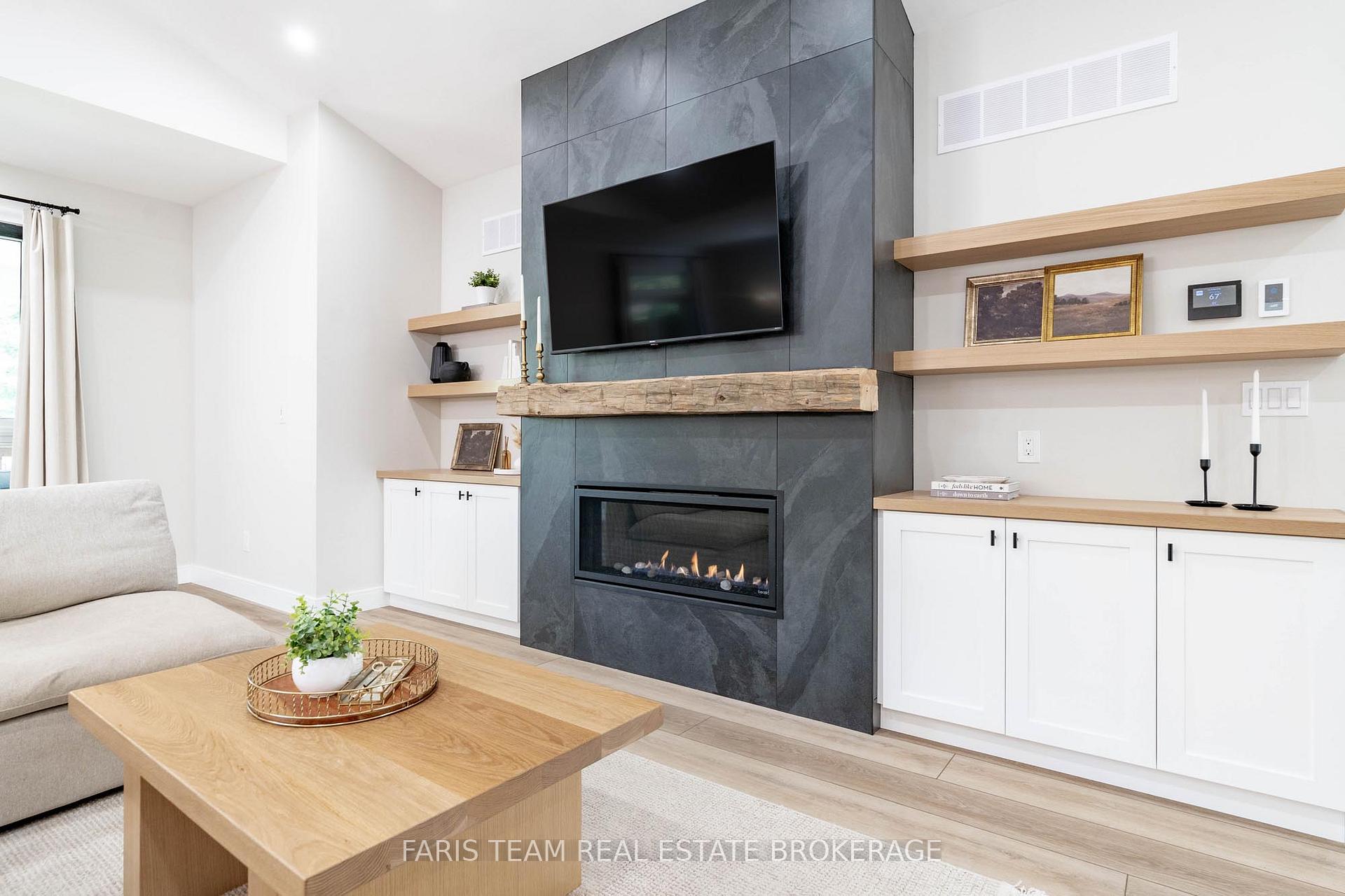 Photo 18 of 23 49th Street S, Wasaga Beach — HOMEH