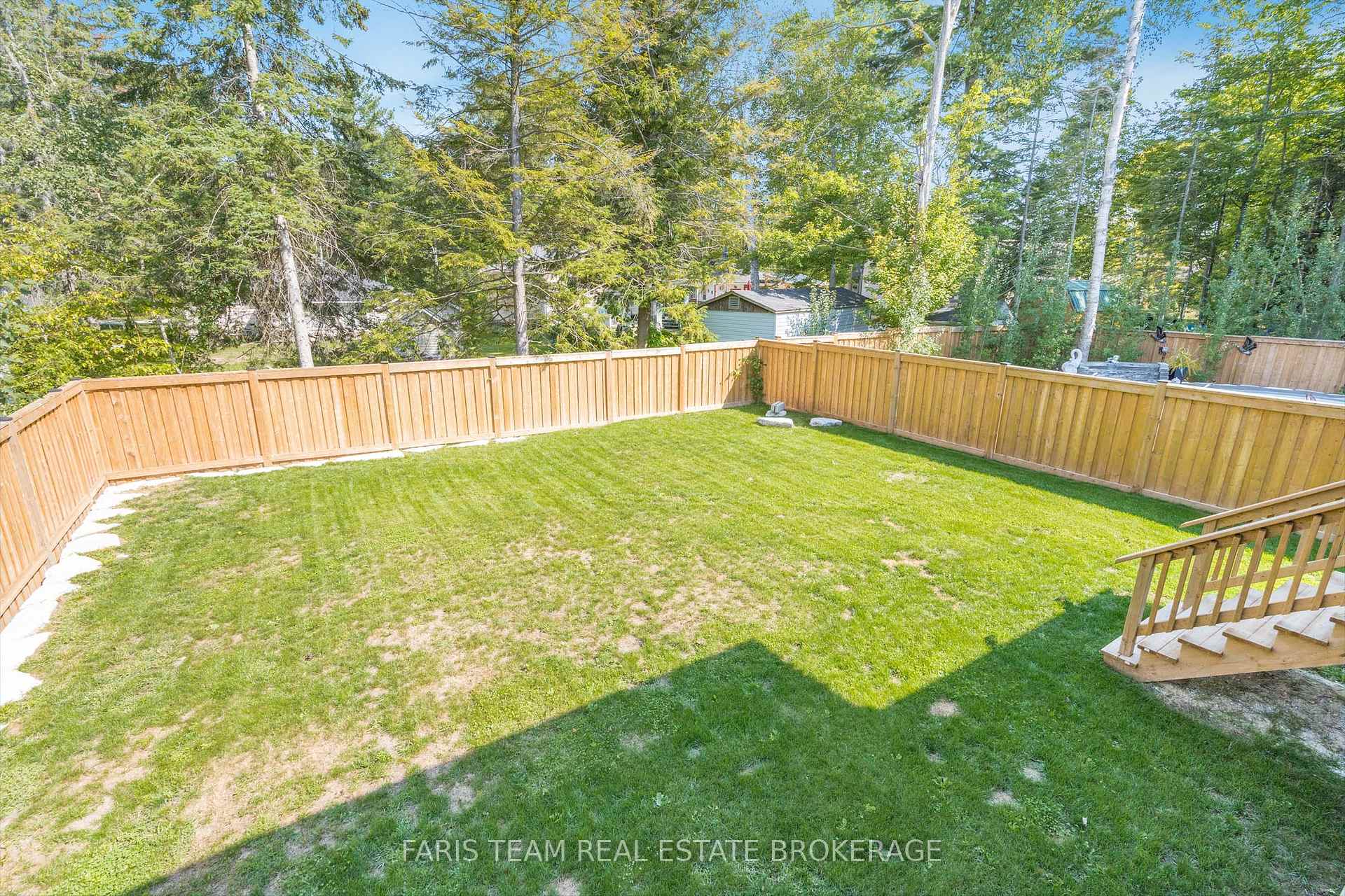 Photo 40 of 23 49th Street S, Wasaga Beach — HOMEH