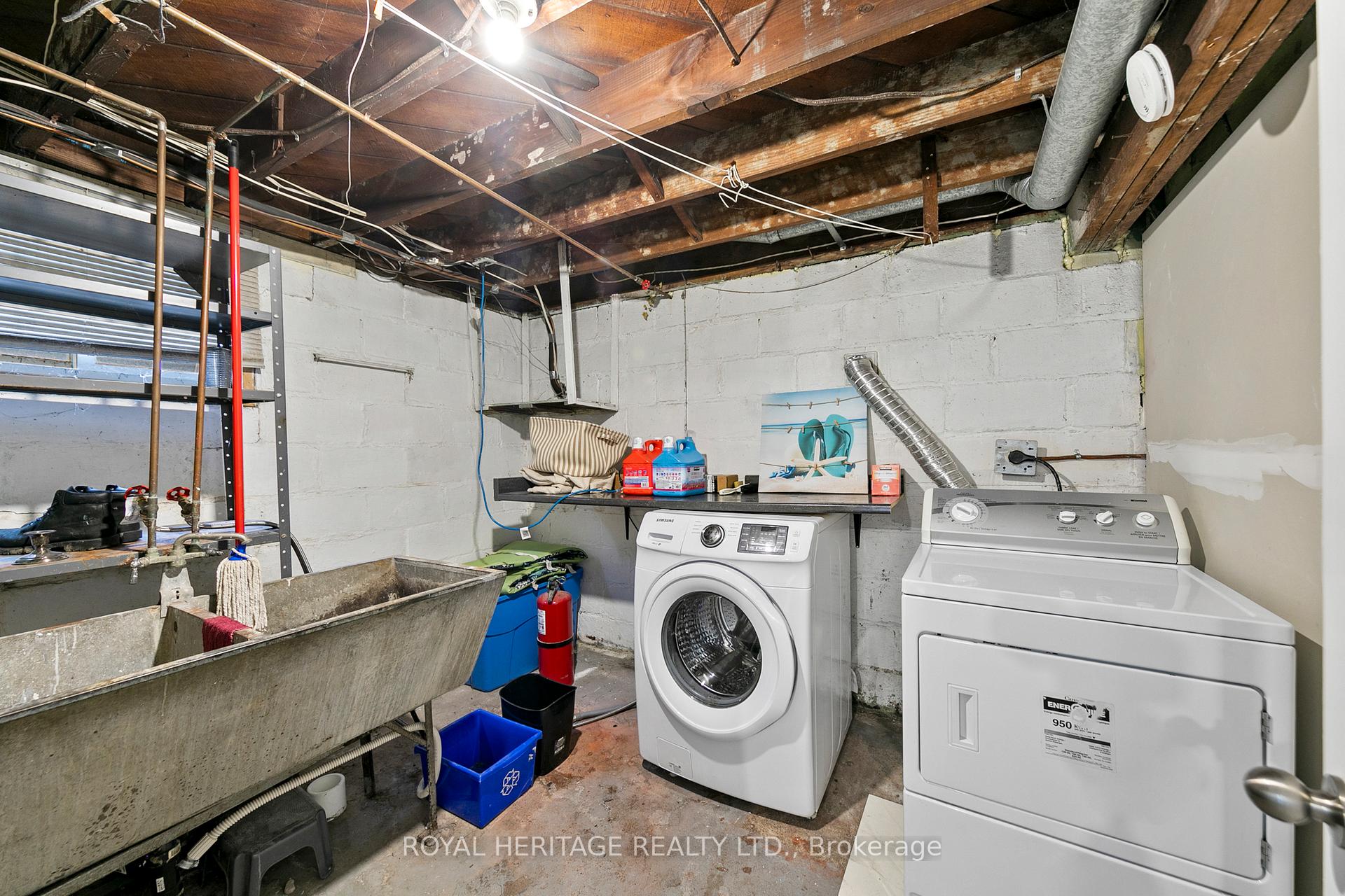 Photo 20 of 680 Josephine Avenue, Windsor — HOMEH