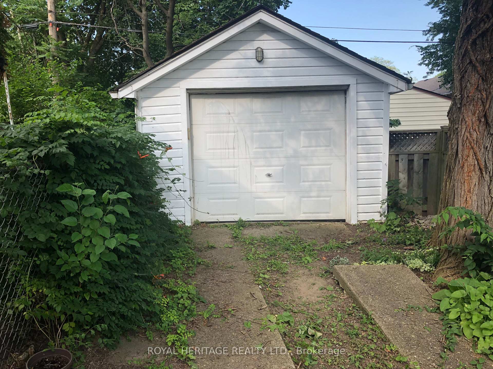 Photo 24 of 680 Josephine Avenue, Windsor — HOMEH