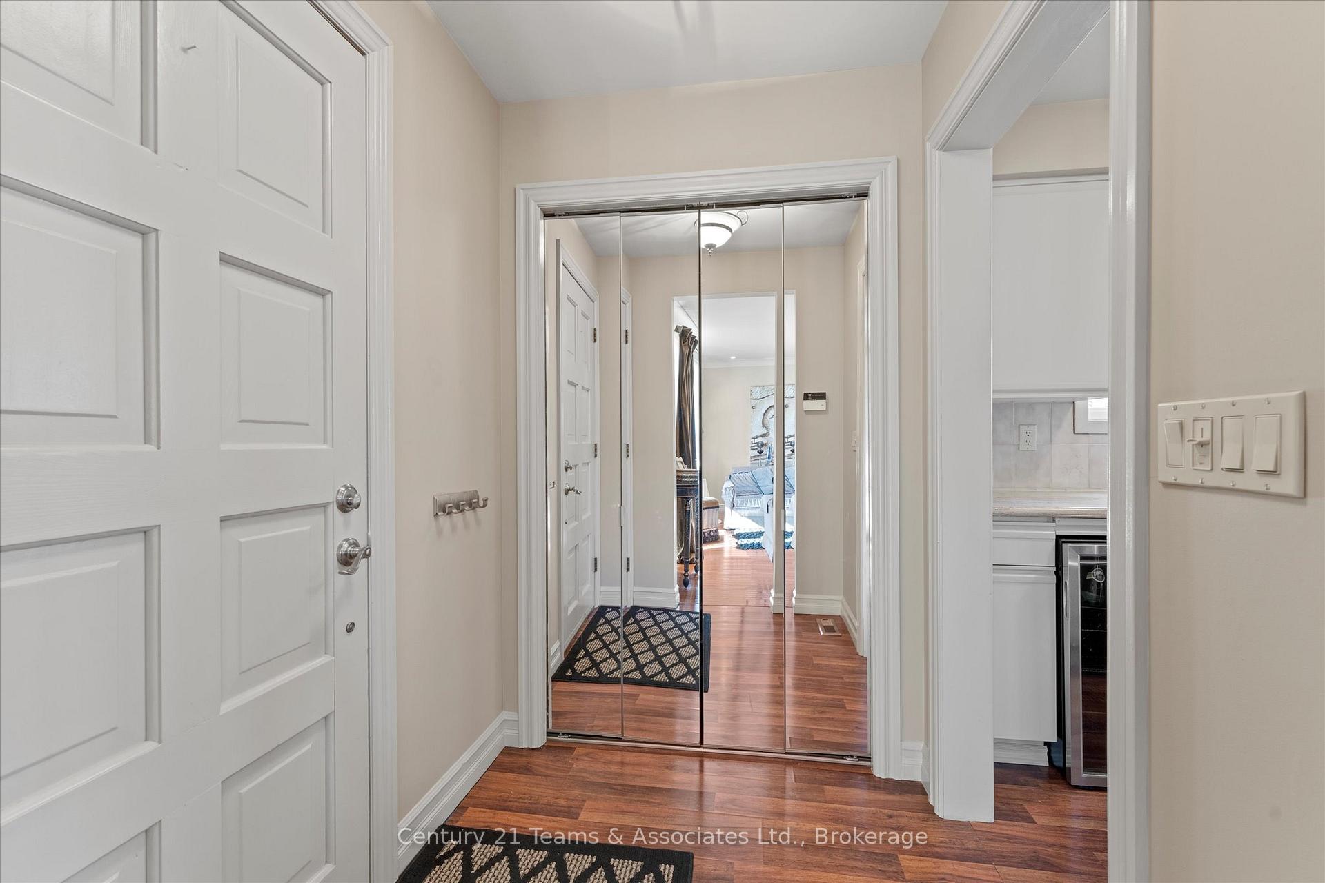 Photo 4 of 9590 Kerby Road, Windsor — HOMEH