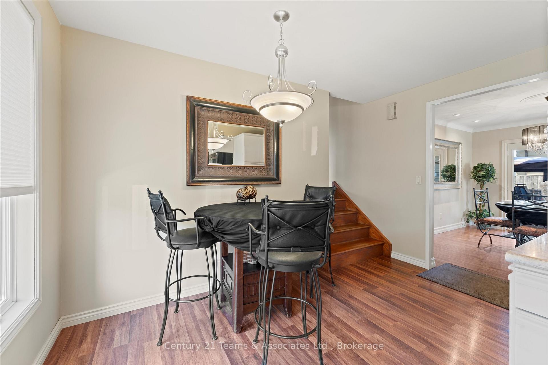 Photo 8 of 9590 Kerby Road, Windsor — HOMEH