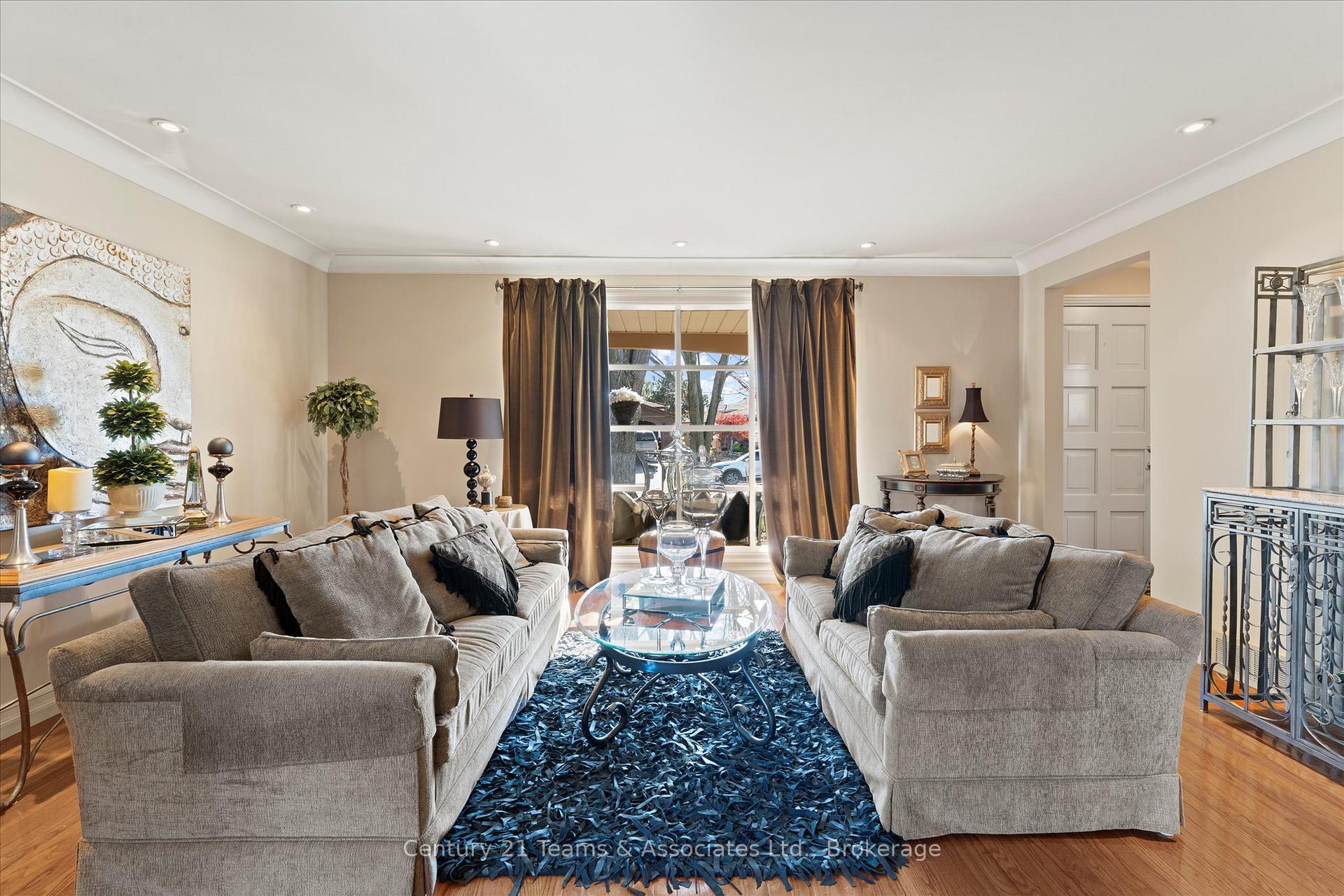 Photo 13 of 9590 Kerby Road, Windsor — HOMEH