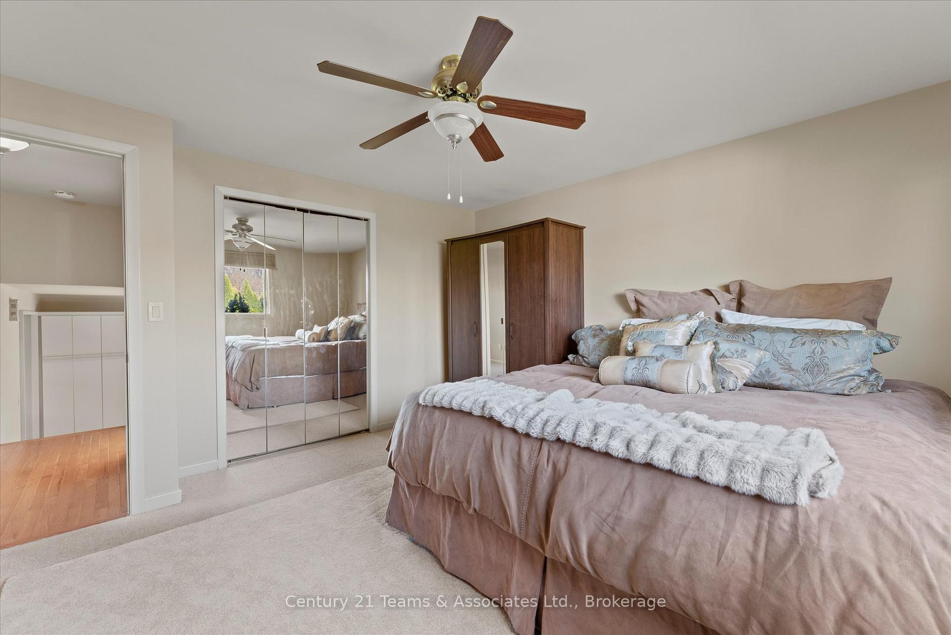 Photo 17 of 9590 Kerby Road, Windsor — HOMEH