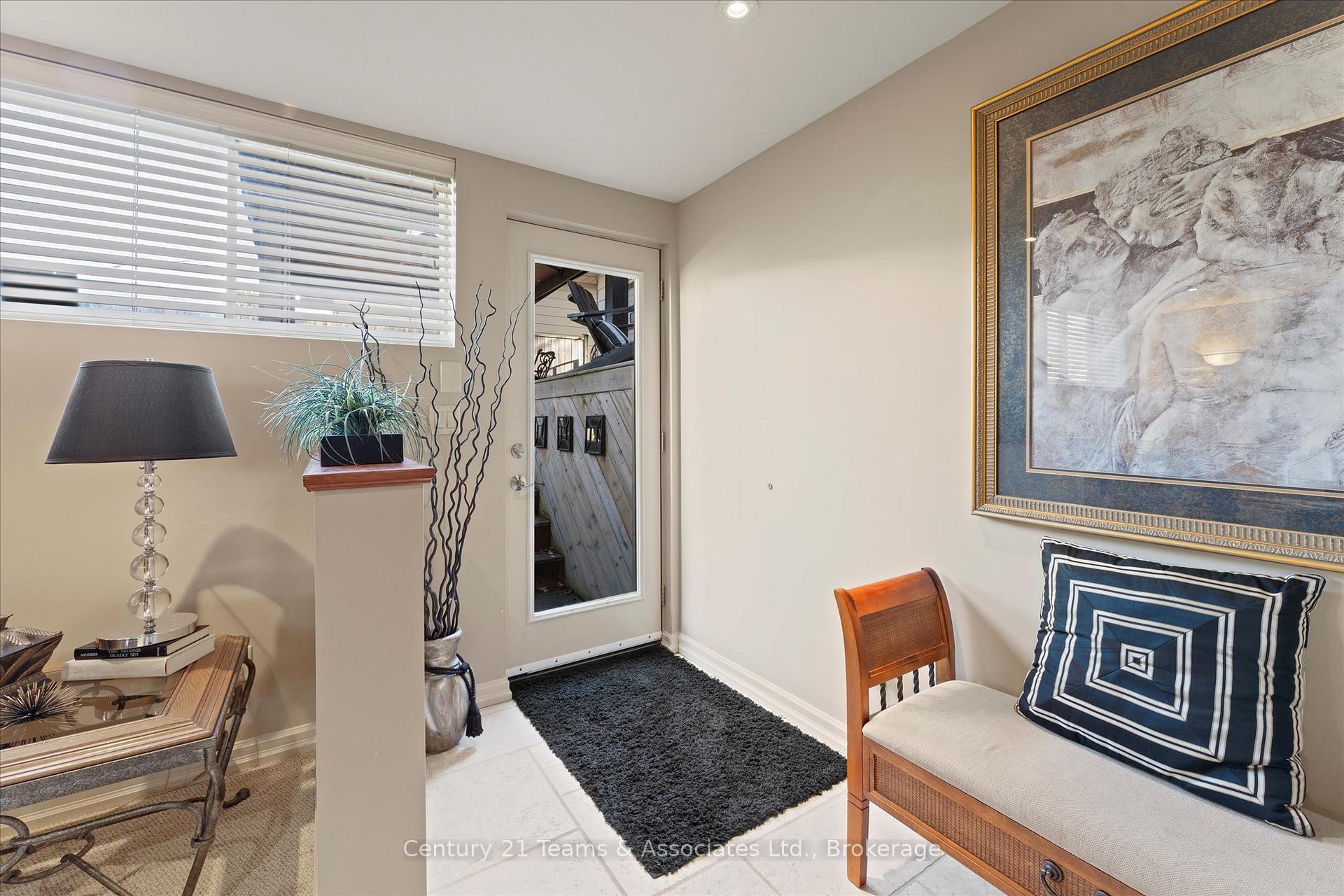 Photo 24 of 9590 Kerby Road, Windsor — HOMEH