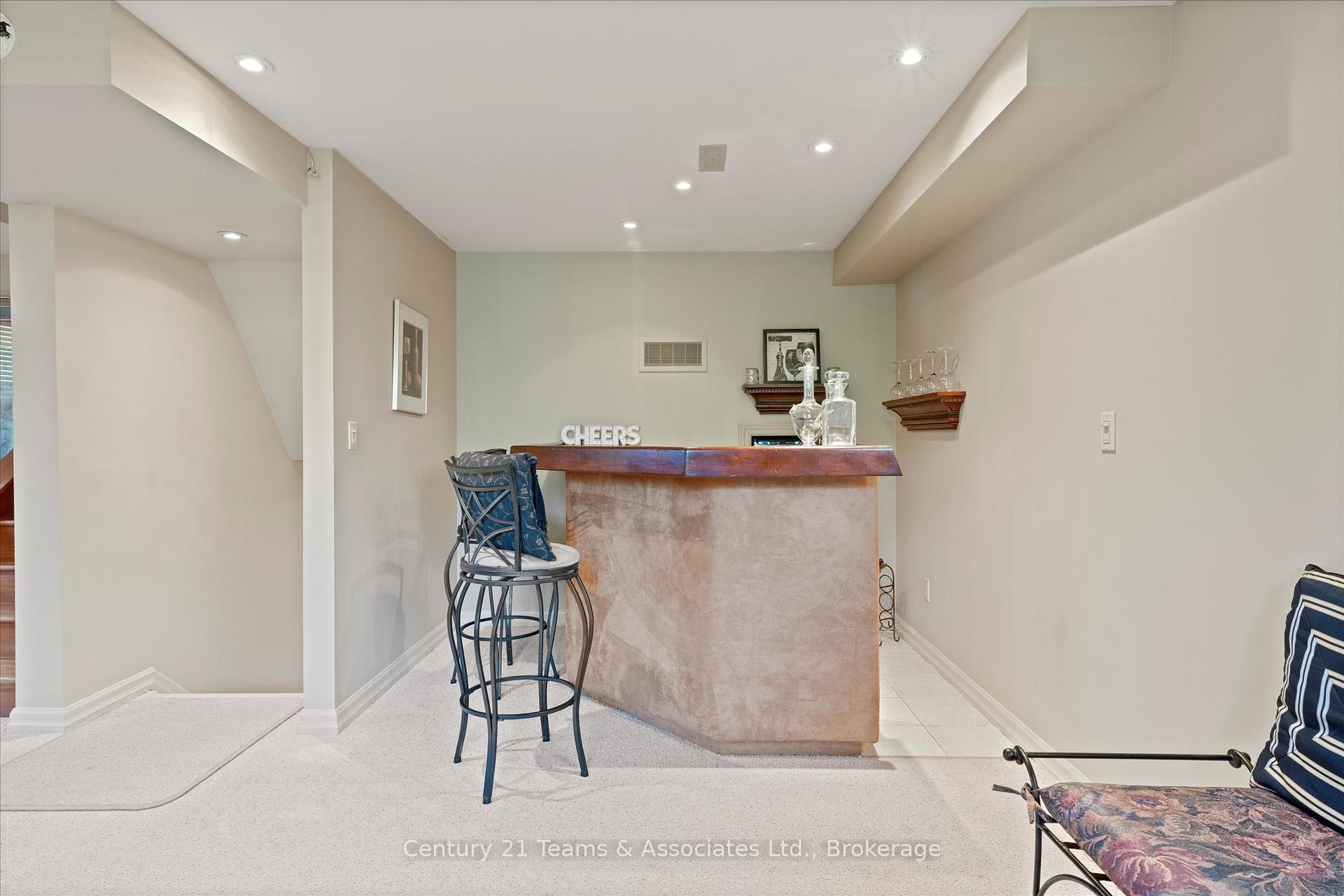Photo 27 of 9590 Kerby Road, Windsor — HOMEH