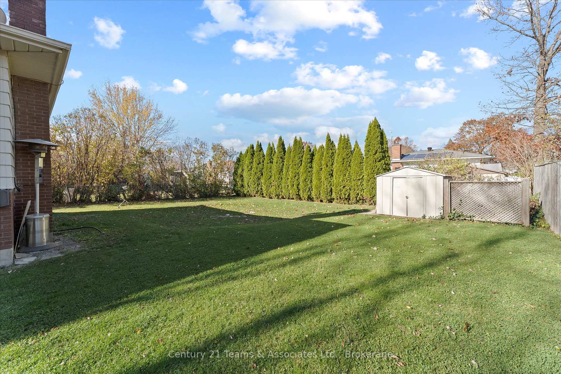 Photo 35 of 9590 Kerby Road, Windsor — HOMEH