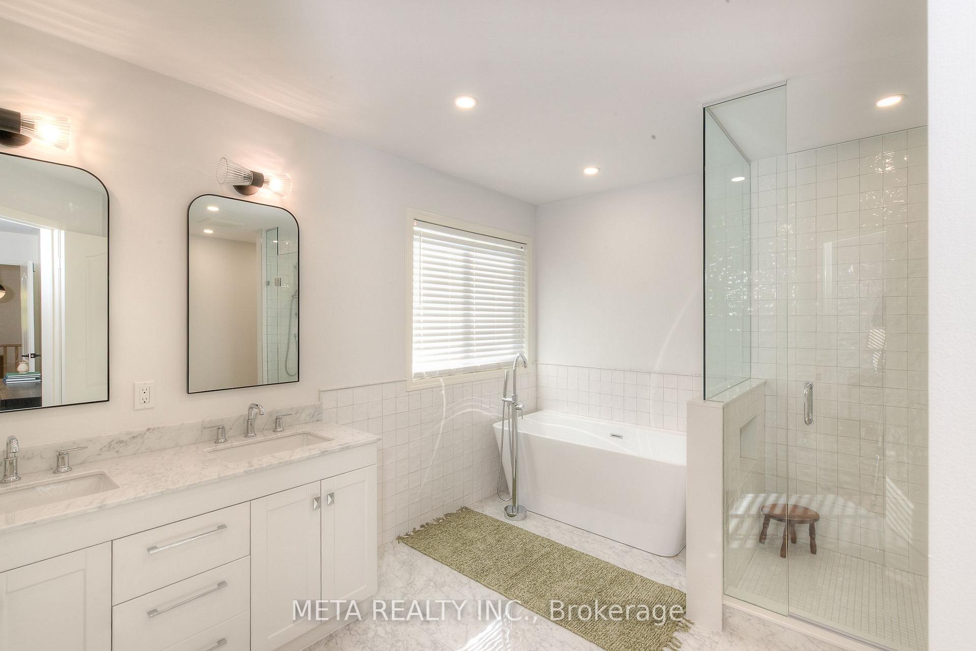Photo 28 of 17 Brownridge Place, Whitby, Williamsburg — HOMEH