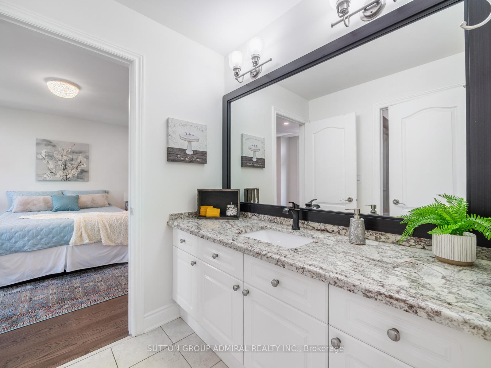 Photo 32 of 60 Starwood Road, Vaughan, Patterson — HOMEH