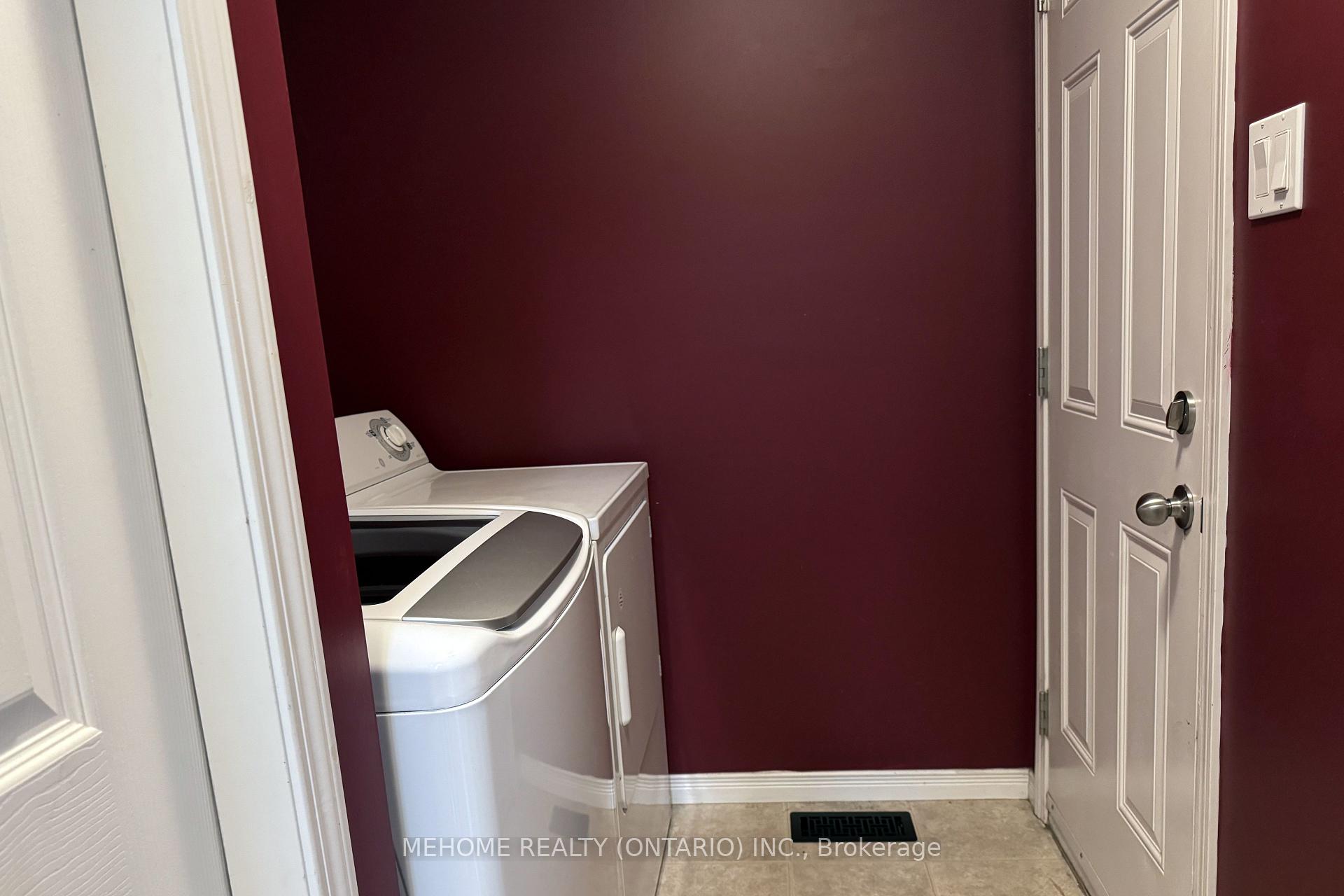 Photo 8 of 605 Goldthread Street, Waterloo — HOMEH