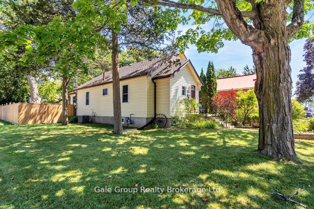 Photo 3 of 253 John Street N, Aylmer — HOMEH