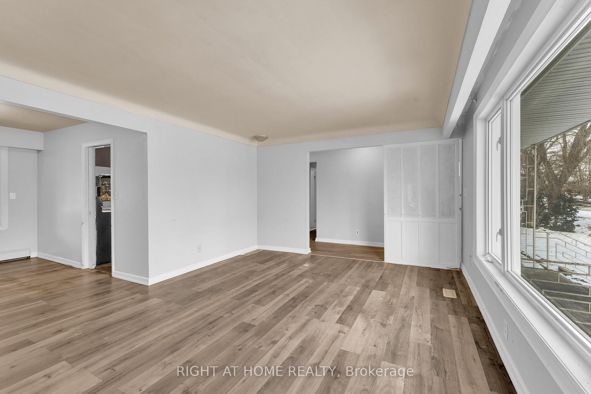 Photo 7 of 2517 Dandurand Avenue, Windsor — HOMEH