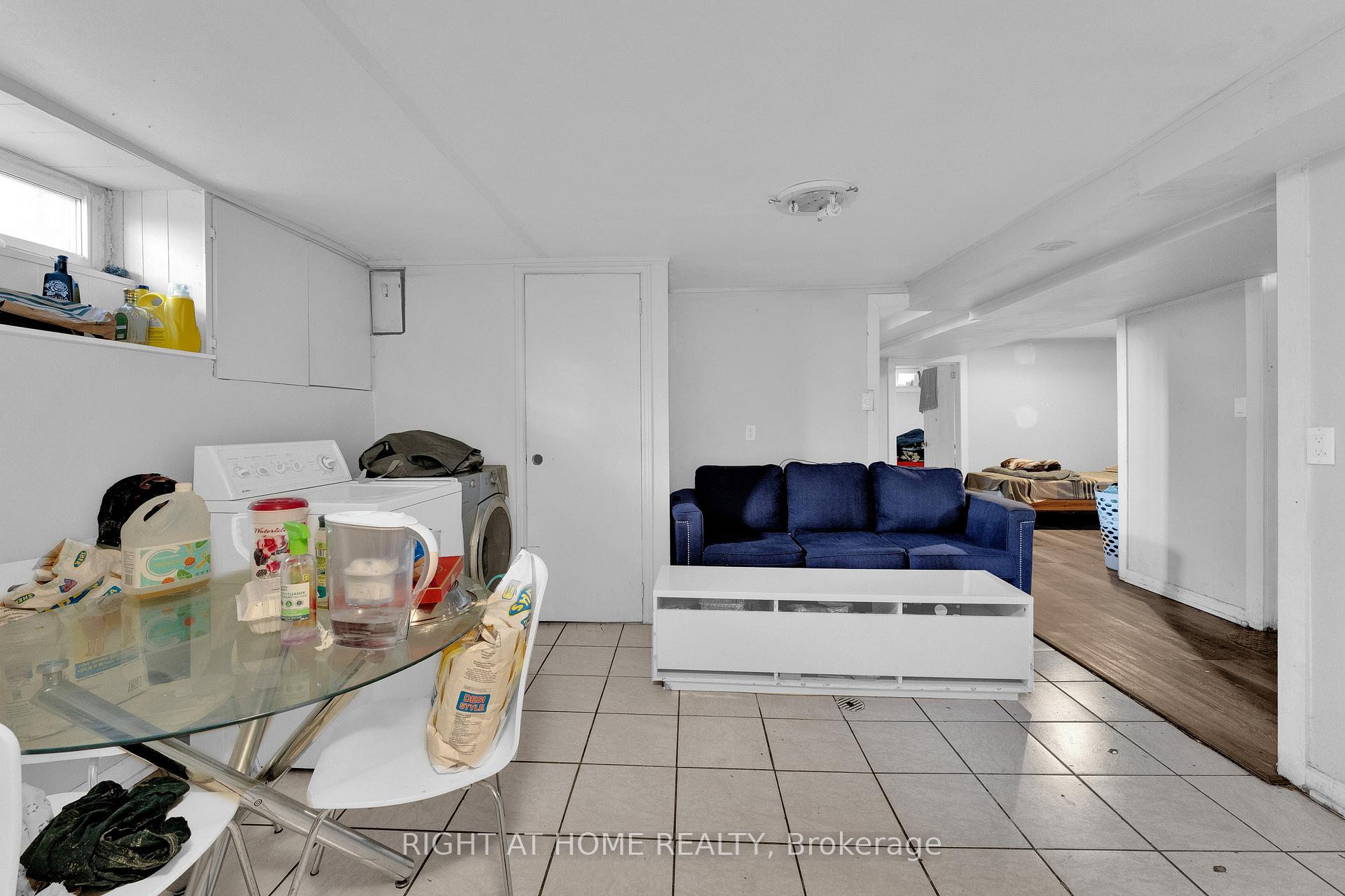 Photo 18 of 2517 Dandurand Avenue, Windsor — HOMEH