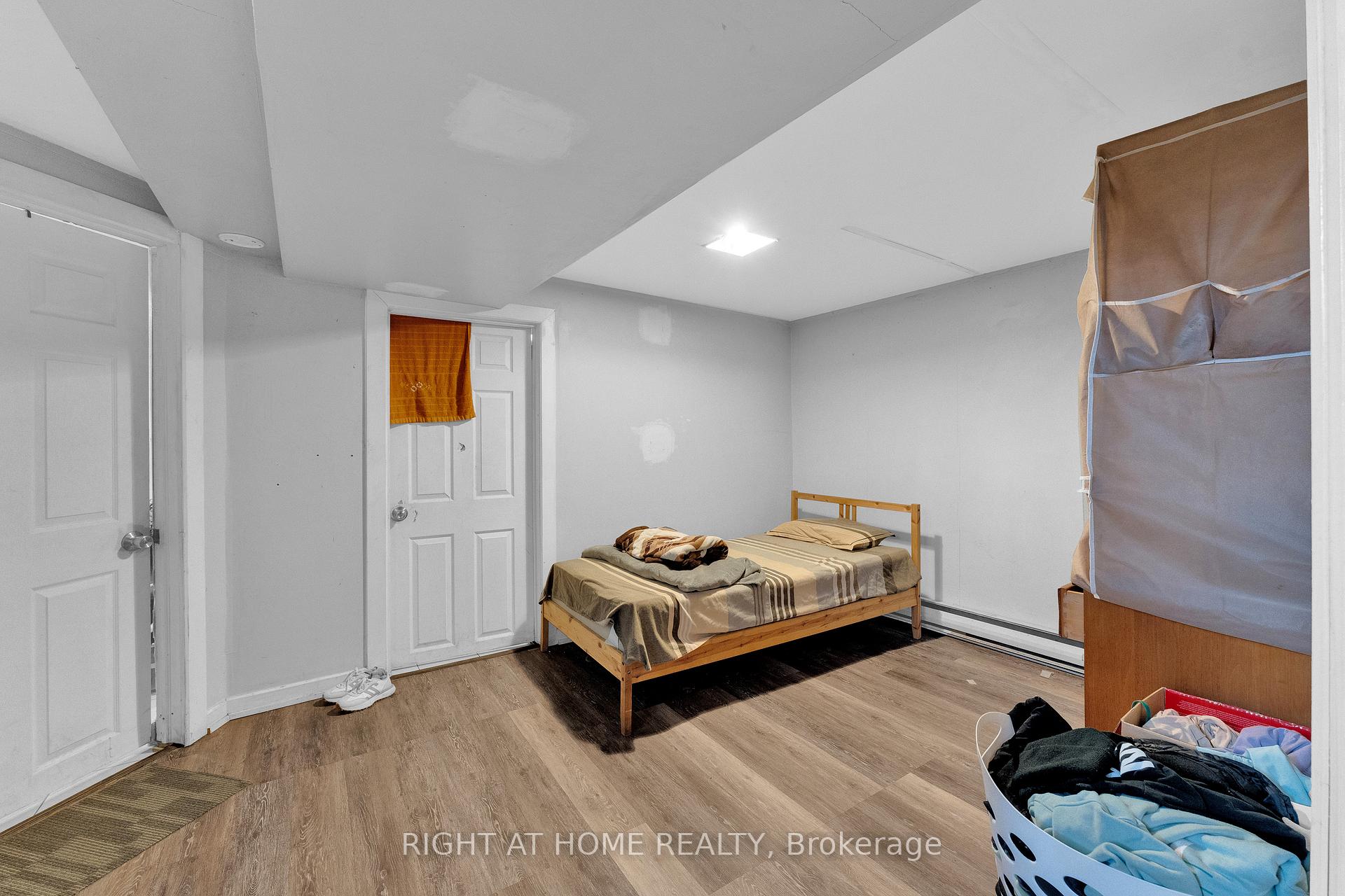 Photo 21 of 2517 Dandurand Avenue, Windsor — HOMEH