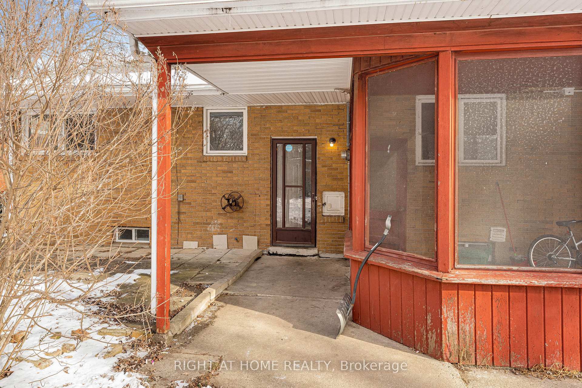 Photo 25 of 2517 Dandurand Avenue, Windsor — HOMEH