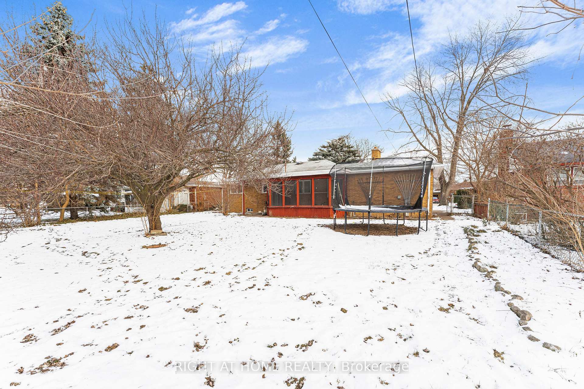Photo 29 of 2517 Dandurand Avenue, Windsor — HOMEH