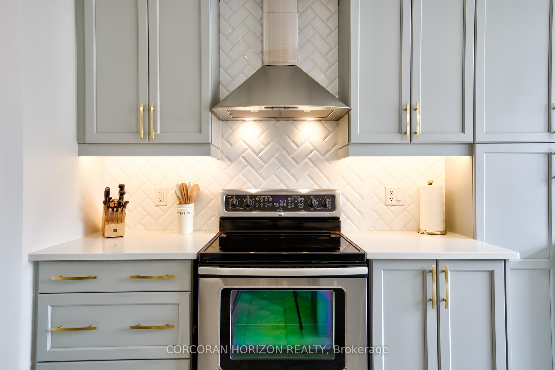 Photo 15 of 144 Steeplechase Way, Waterloo — HOMEH