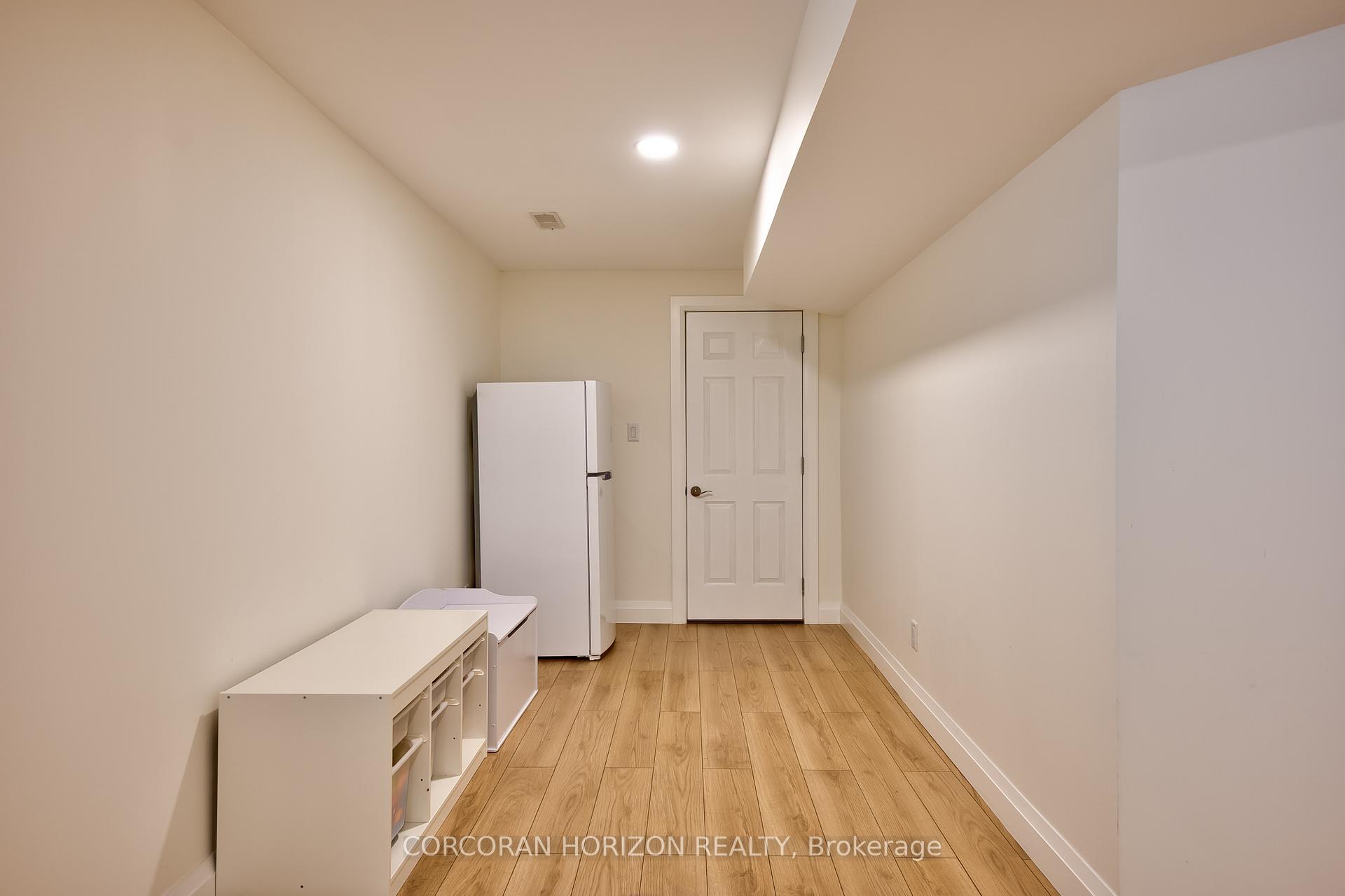 Photo 41 of 144 Steeplechase Way, Waterloo — HOMEH