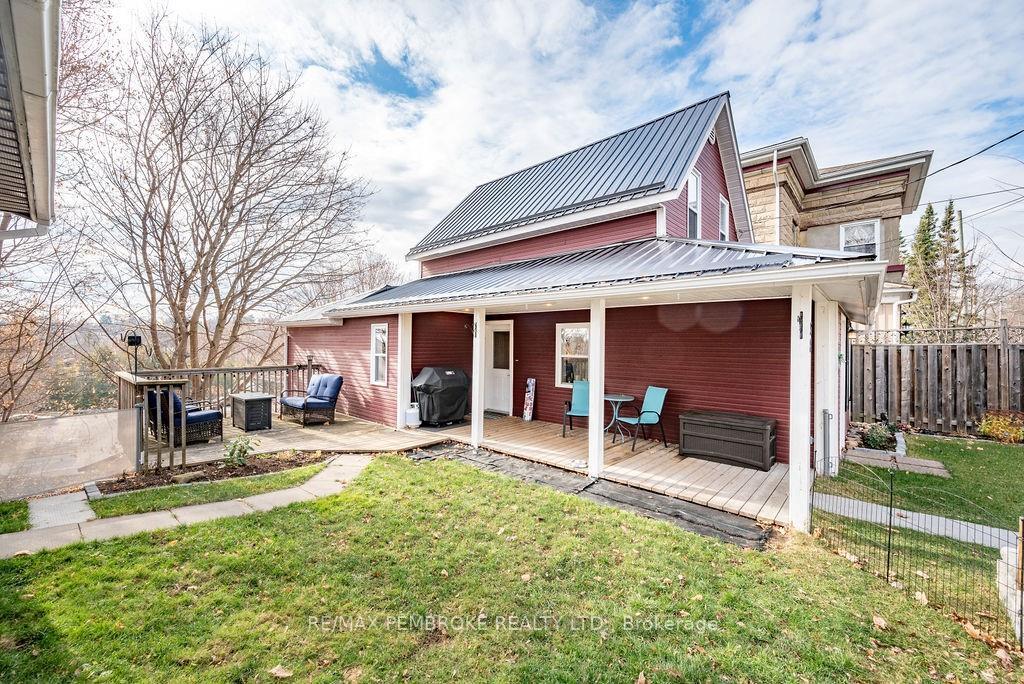 Photo 2 of 58 Knox Terrace, Bonnechere Valley, Eganville/Bonnechere Twp — HOMEH