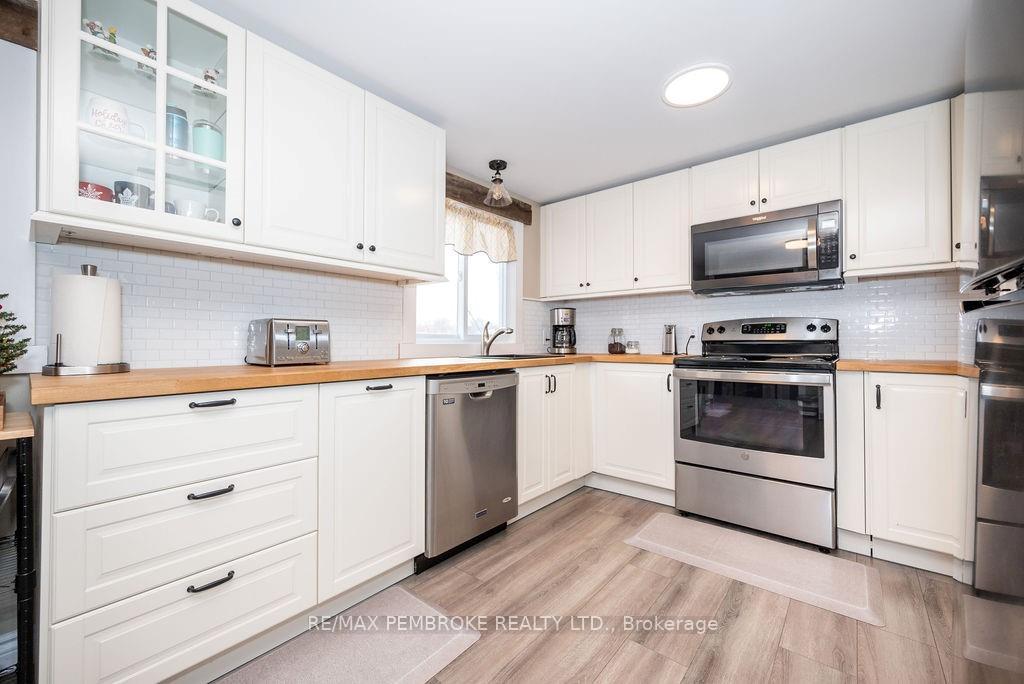 Photo 4 of 58 Knox Terrace, Bonnechere Valley, Eganville/Bonnechere Twp — HOMEH