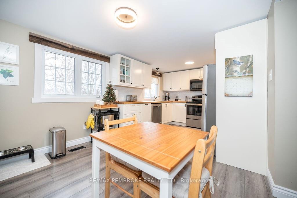 Photo 7 of 58 Knox Terrace, Bonnechere Valley, Eganville/Bonnechere Twp — HOMEH