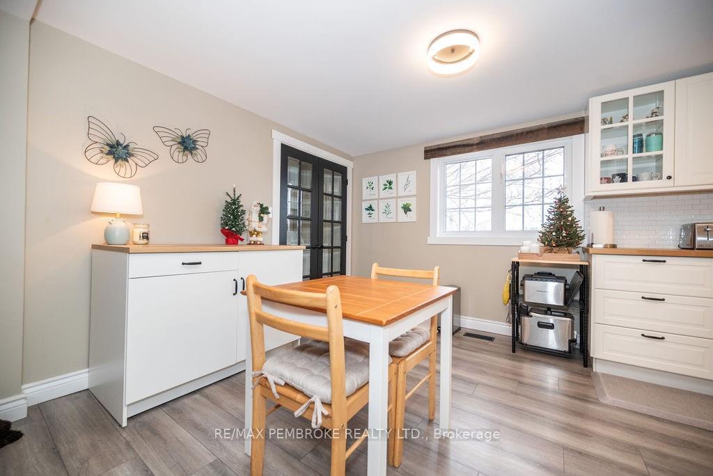 Photo 9 of 58 Knox Terrace, Bonnechere Valley, Eganville/Bonnechere Twp — HOMEH