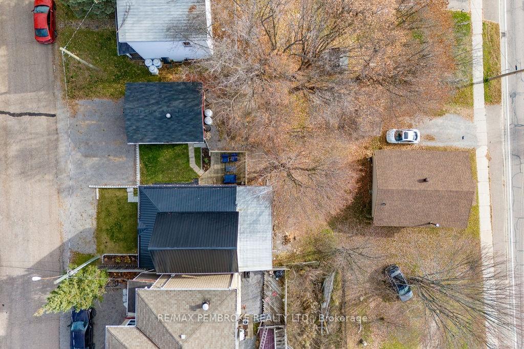 Photo 29 of 58 Knox Terrace, Bonnechere Valley, Eganville/Bonnechere Twp — HOMEH