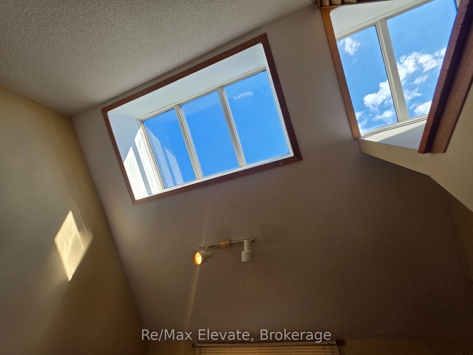 Photo 9 of 1679 Shore Lane, Wasaga Beach — HOMEH