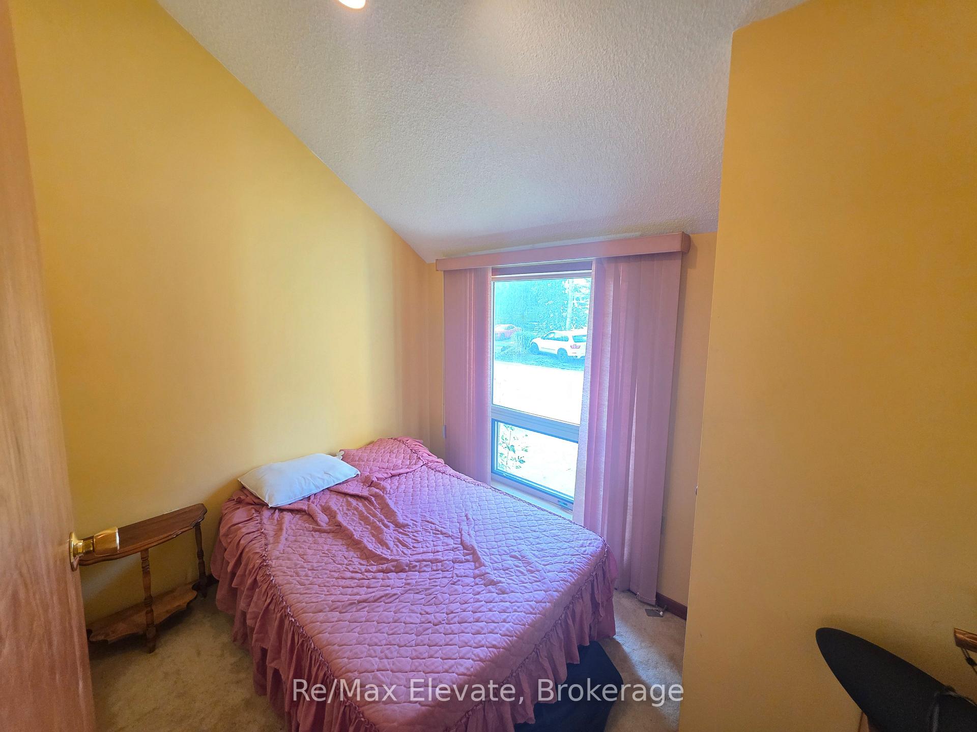 Photo 16 of 1679 Shore Lane, Wasaga Beach — HOMEH