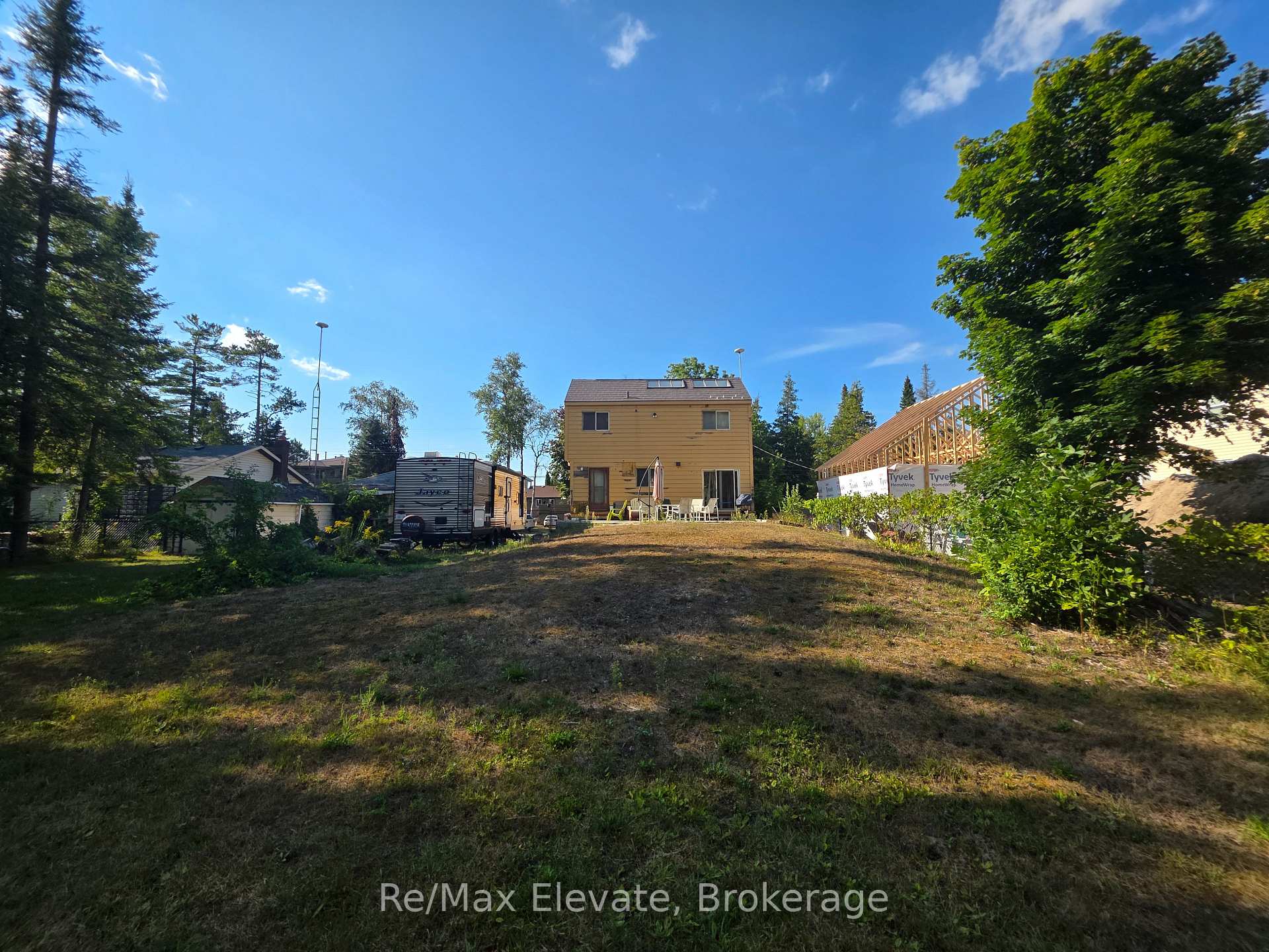Photo 19 of 1679 Shore Lane, Wasaga Beach — HOMEH
