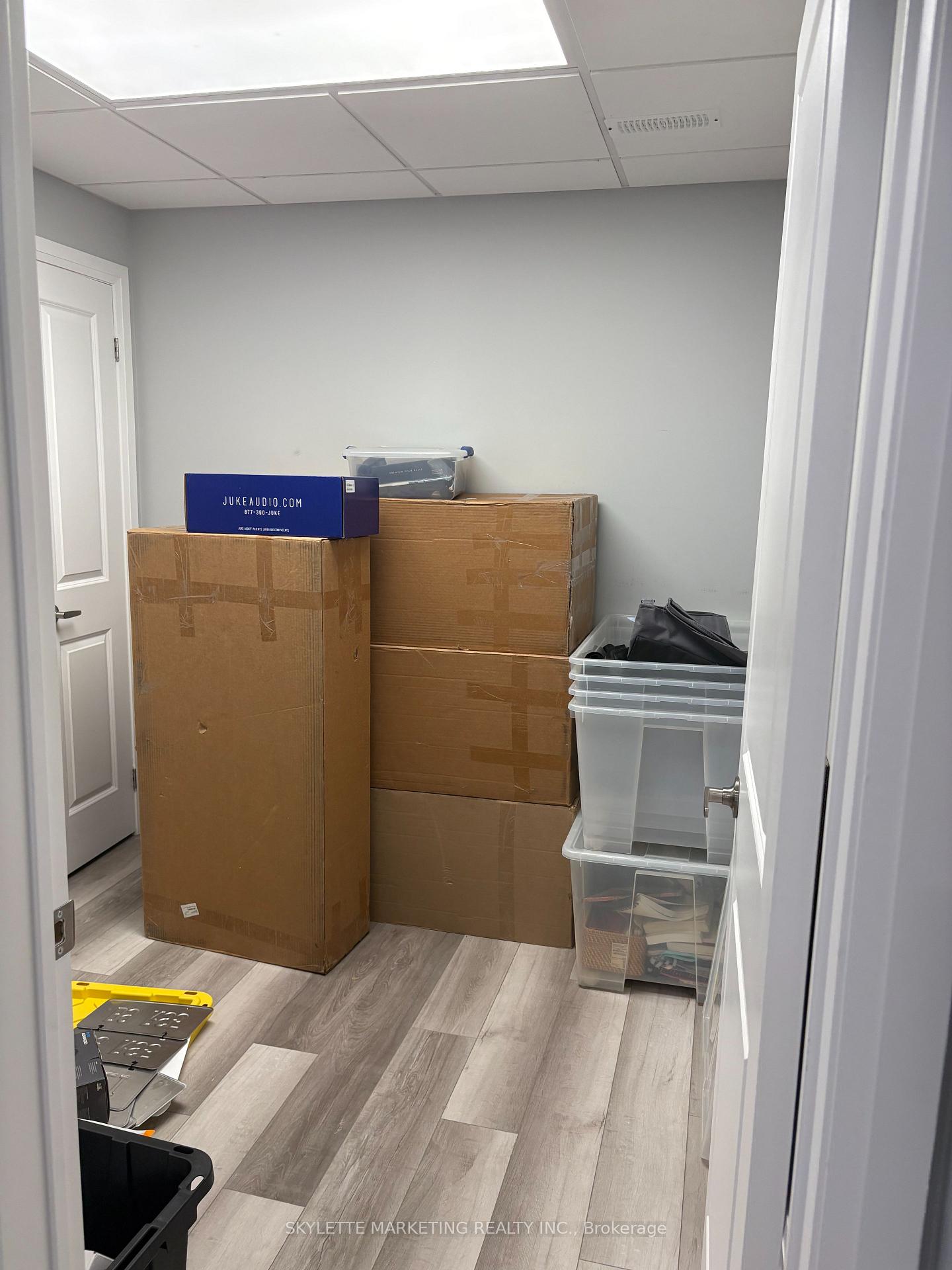 Photo 7 of Unit Lower, 5 Sikura Circle, Aurora, Rural Aurora — HOMEH