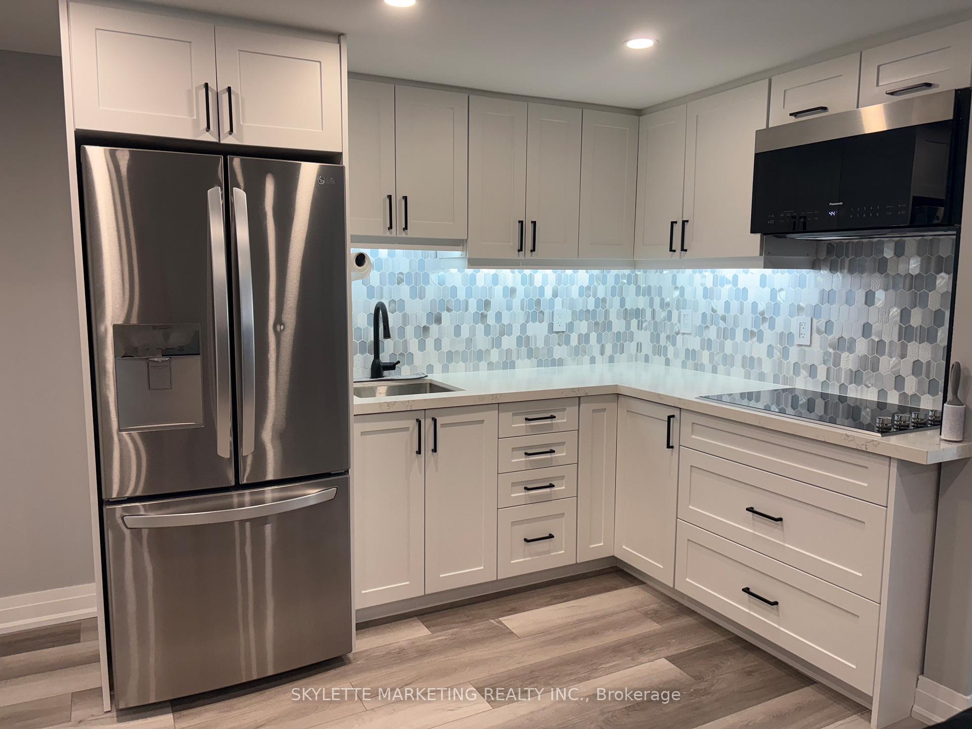 Photo 10 of Unit Lower, 5 Sikura Circle, Aurora, Rural Aurora — HOMEH