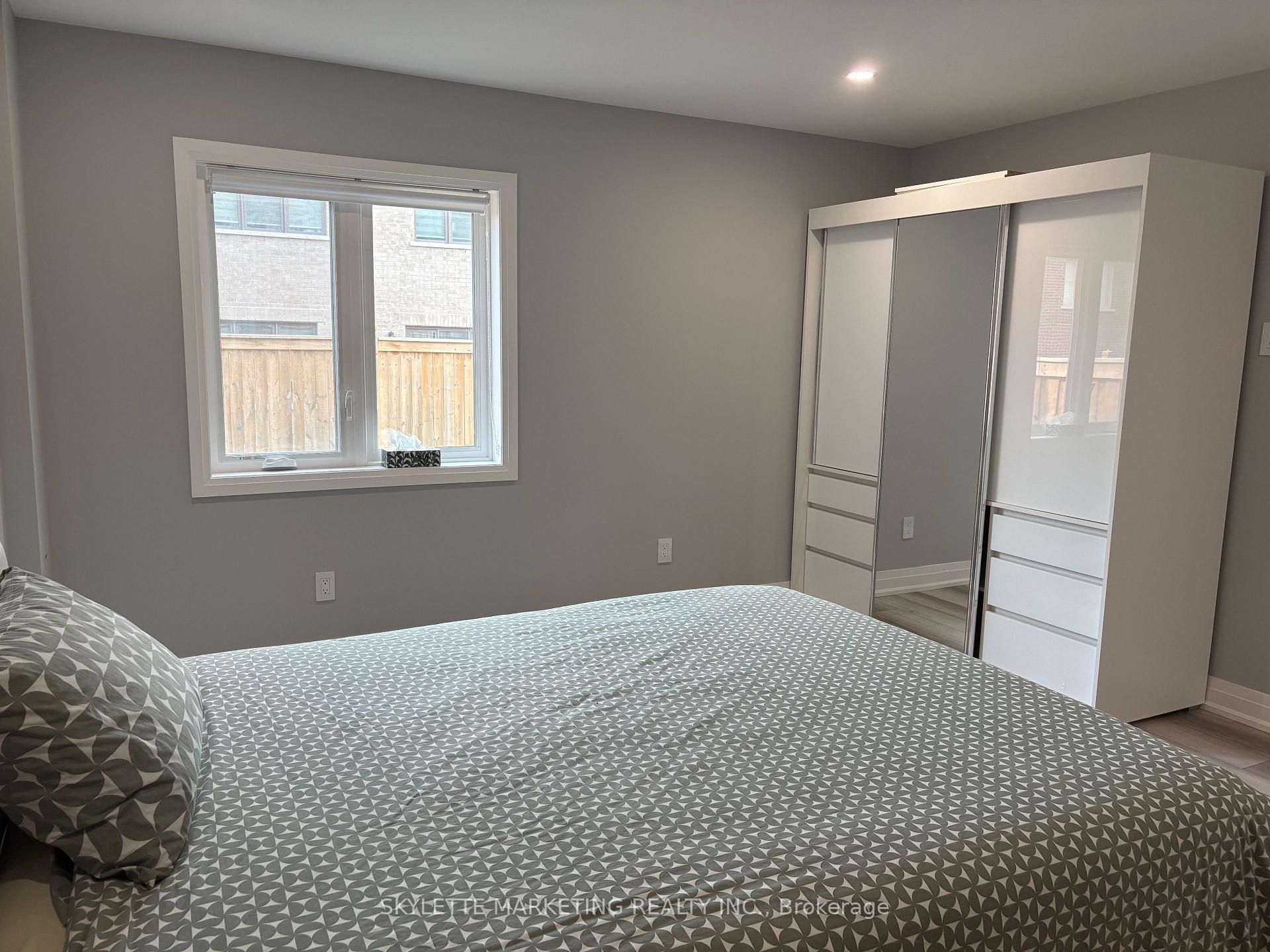 Photo 12 of Unit Lower, 5 Sikura Circle, Aurora, Rural Aurora — HOMEH