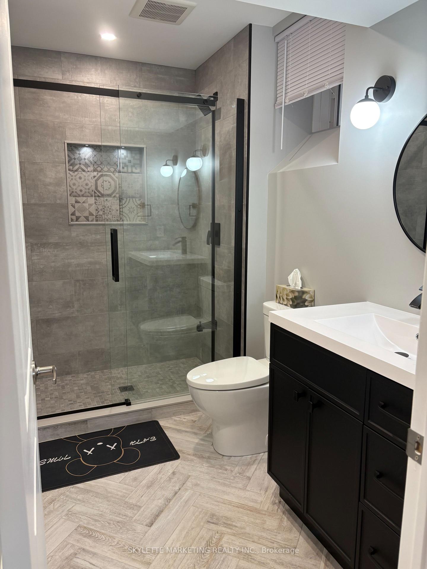 Photo 17 of Unit Lower, 5 Sikura Circle, Aurora, Rural Aurora — HOMEH