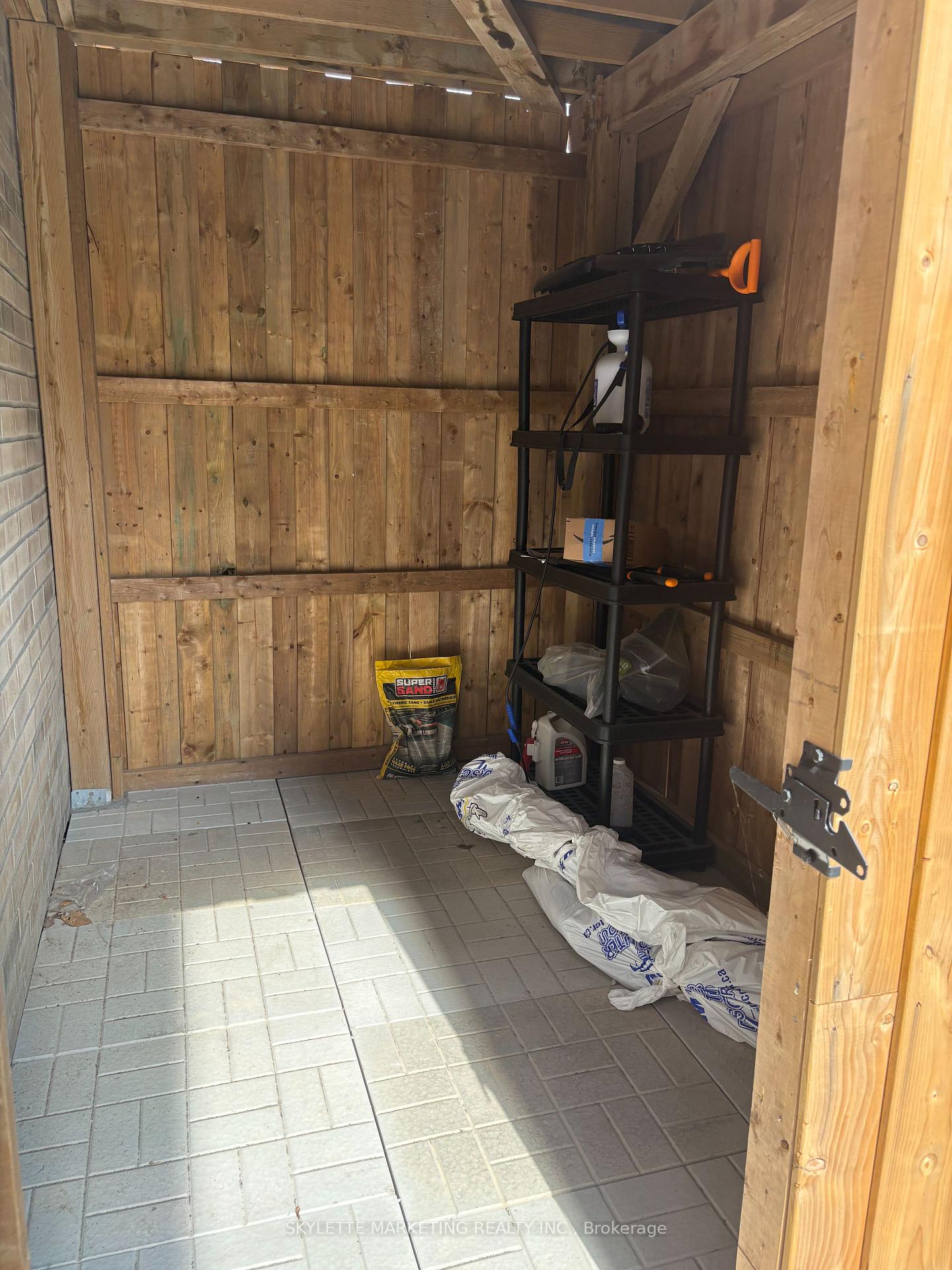 Photo 18 of Unit Lower, 5 Sikura Circle, Aurora, Rural Aurora — HOMEH