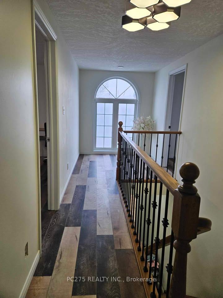 Photo 13 of 508 Barwick Crescent, Waterloo — HOMEH