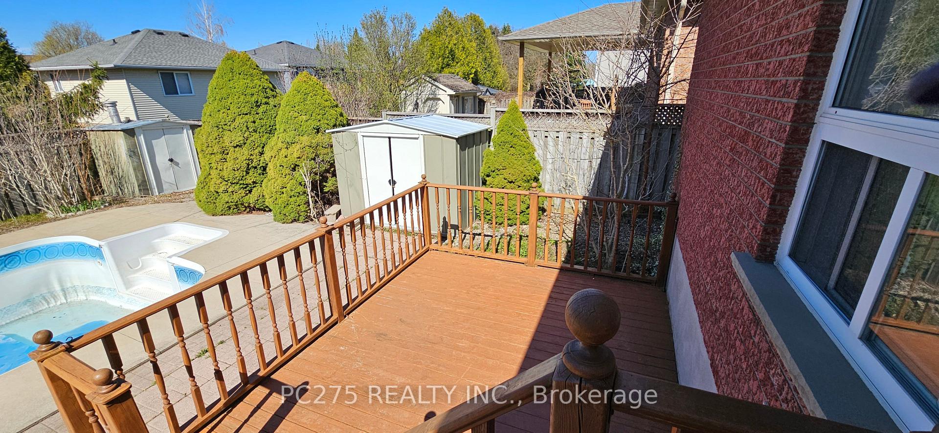 Photo 33 of 508 Barwick Crescent, Waterloo — HOMEH