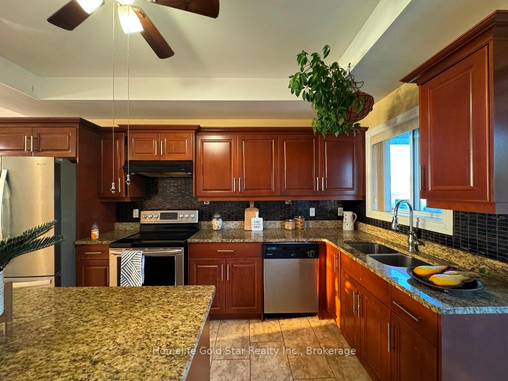 Photo 15 of 3100 Arpino Avenue, Windsor — HOMEH
