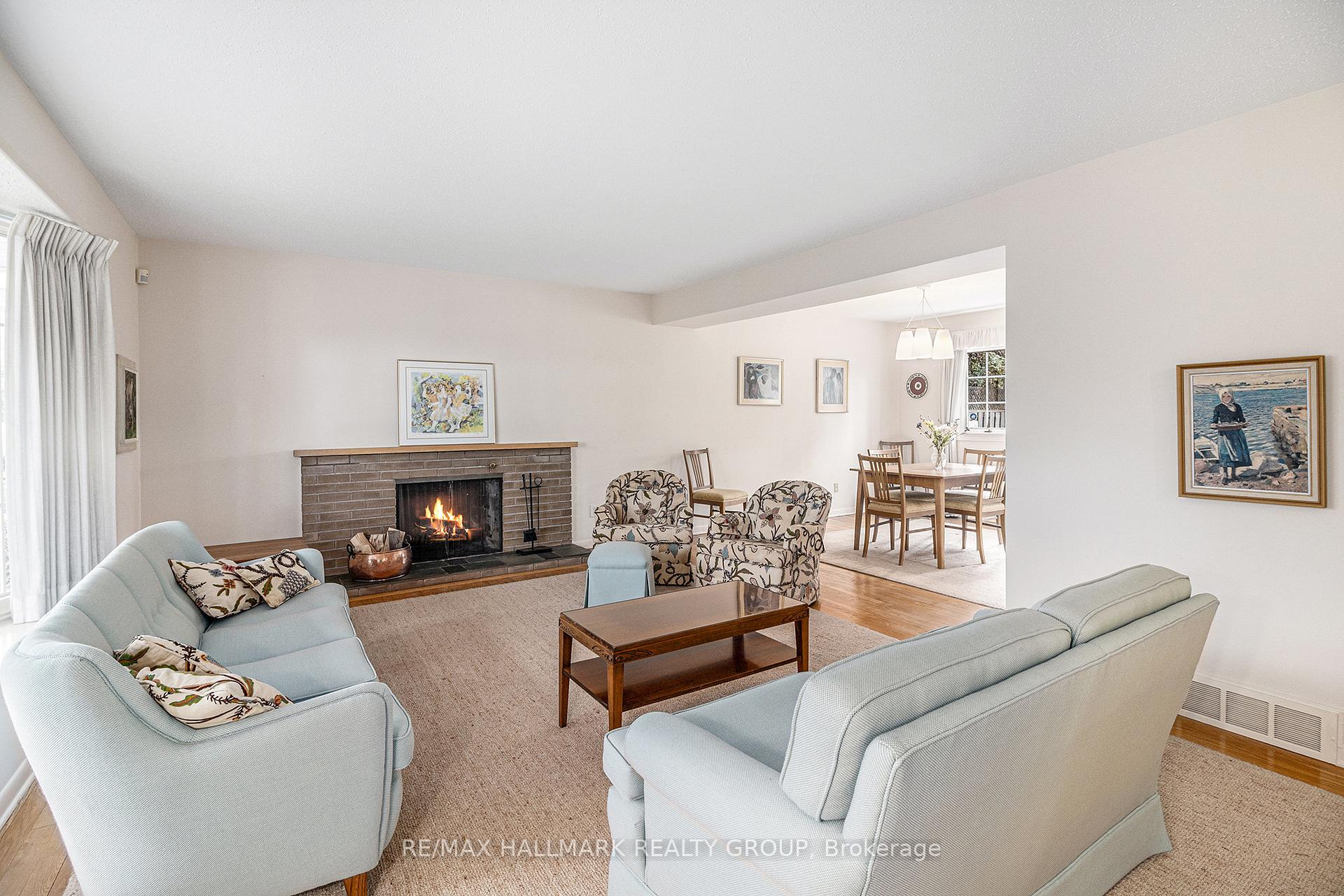 Photo 4 of 2302 Virginia Drive, Ottawa, Guildwood Estates - Urbandale Acres — HOMEH
