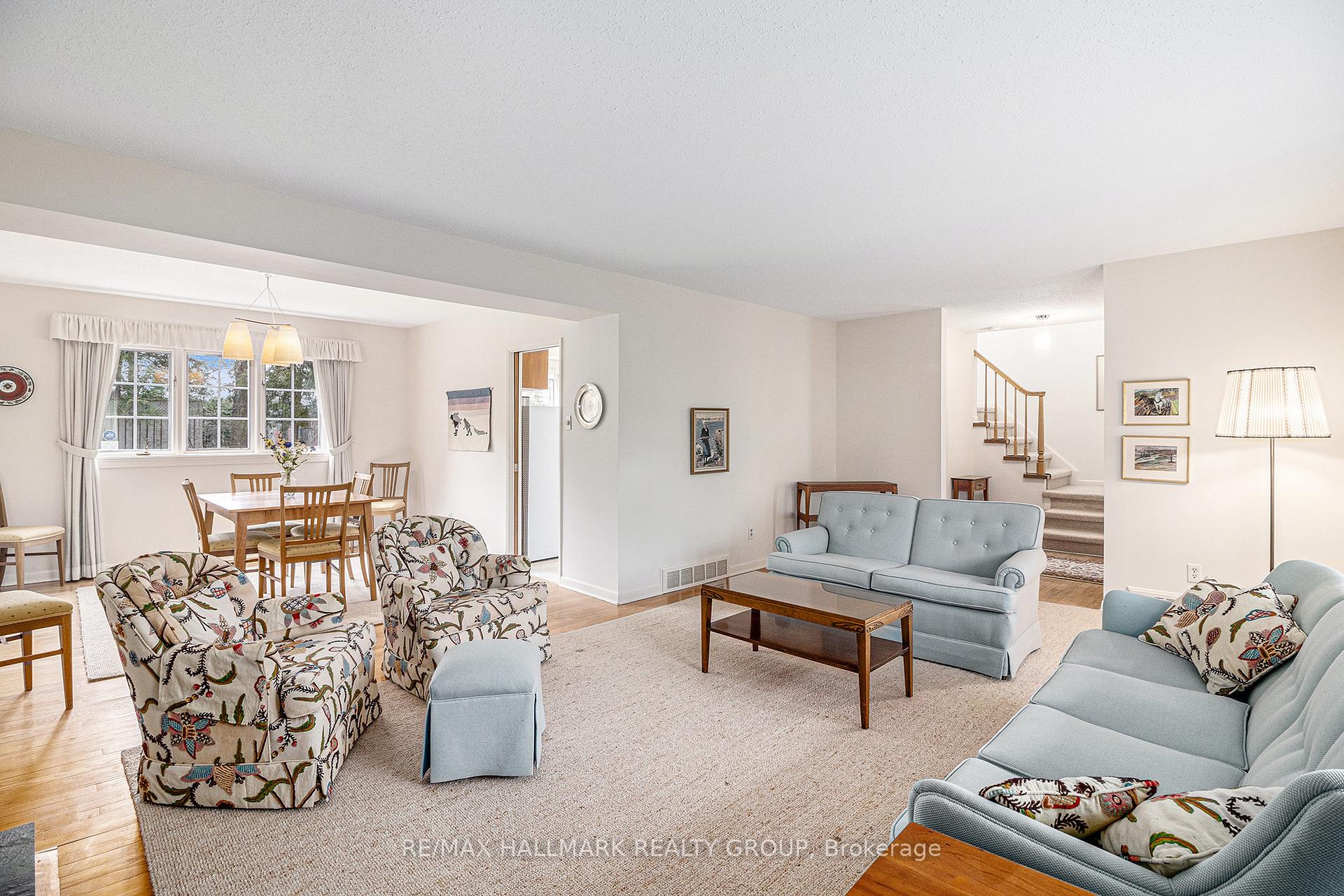 Photo 6 of 2302 Virginia Drive, Ottawa, Guildwood Estates - Urbandale Acres — HOMEH