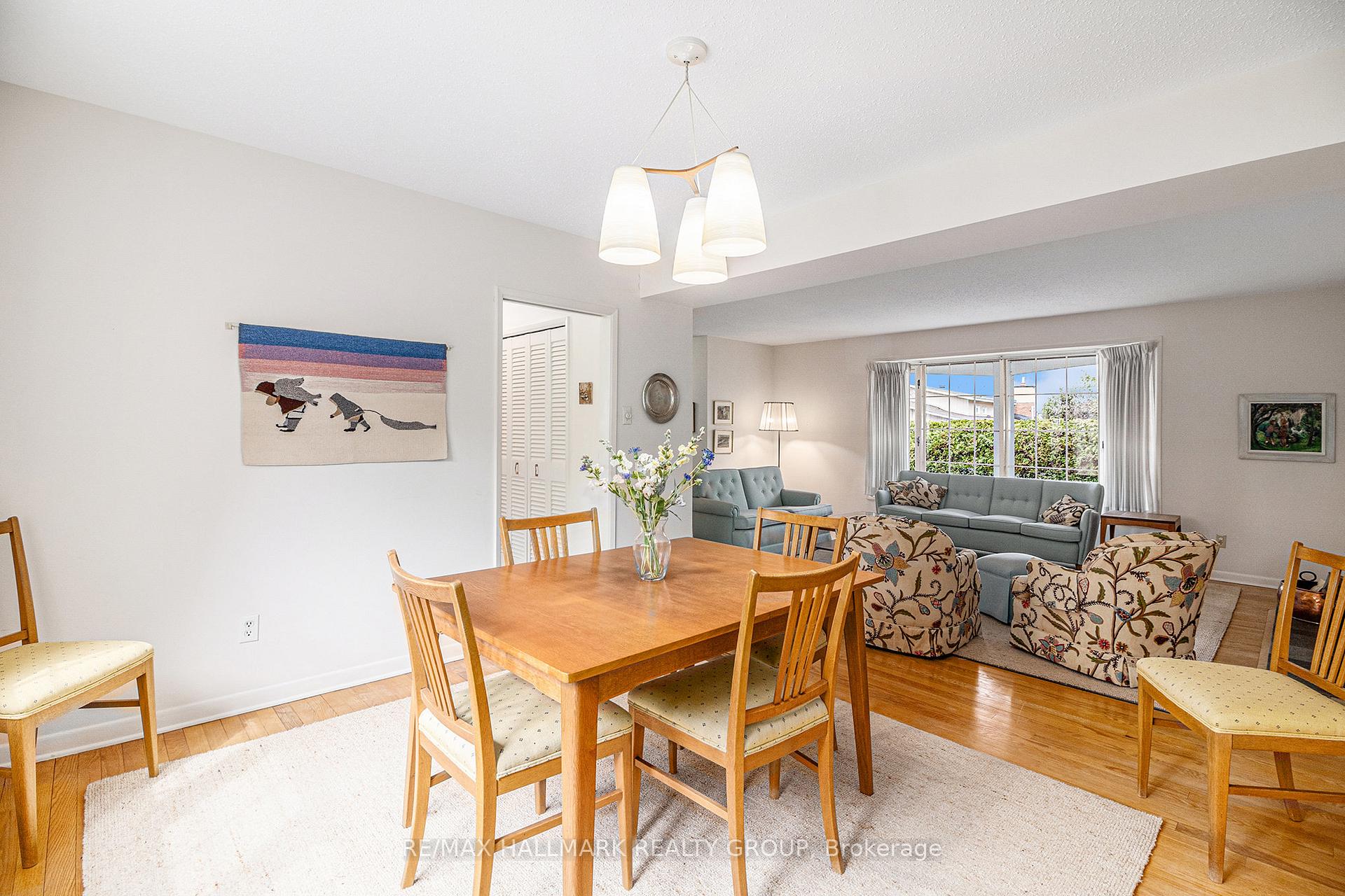 Photo 7 of 2302 Virginia Drive, Ottawa, Guildwood Estates - Urbandale Acres — HOMEH