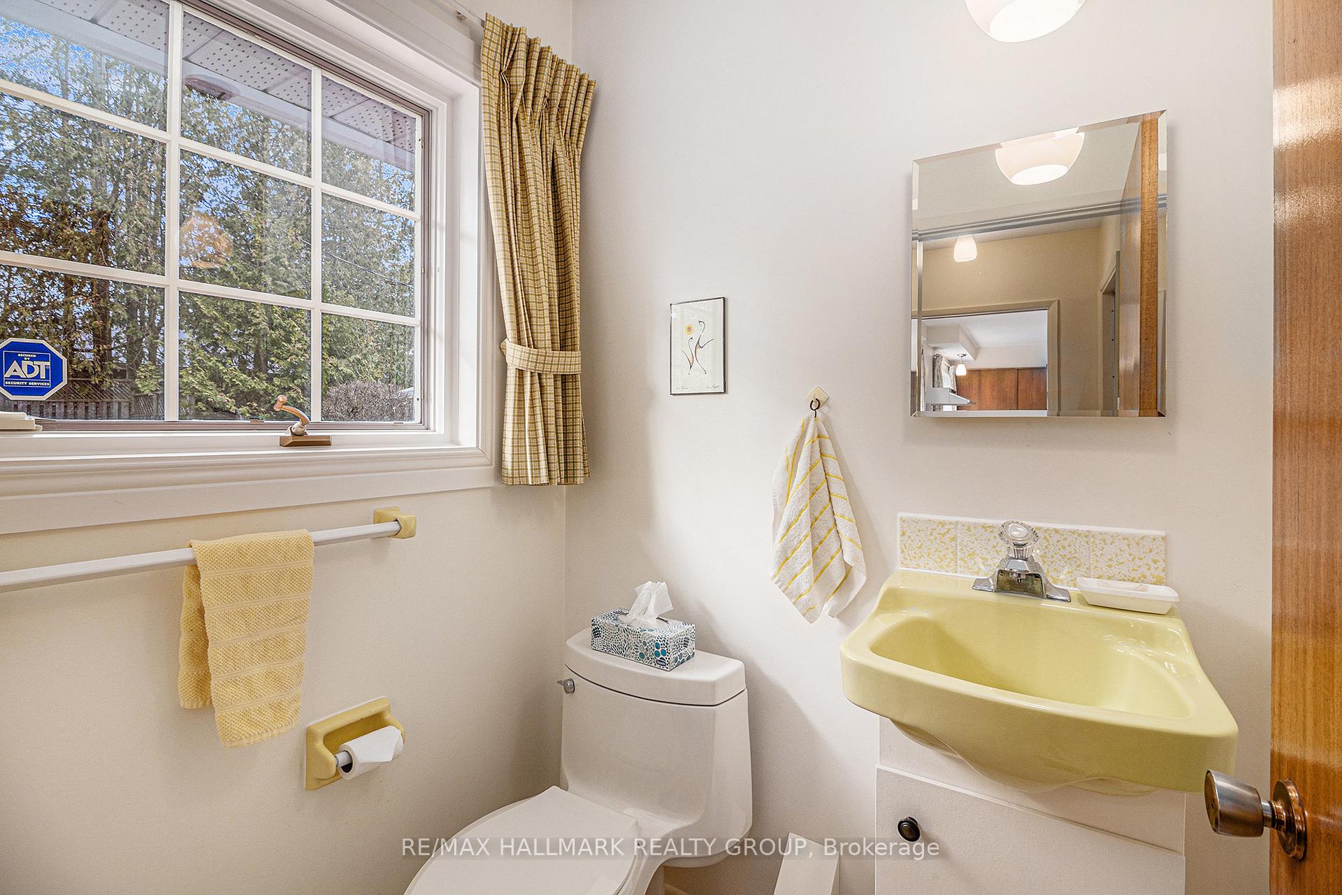 Photo 25 of 2302 Virginia Drive, Ottawa, Guildwood Estates - Urbandale Acres — HOMEH