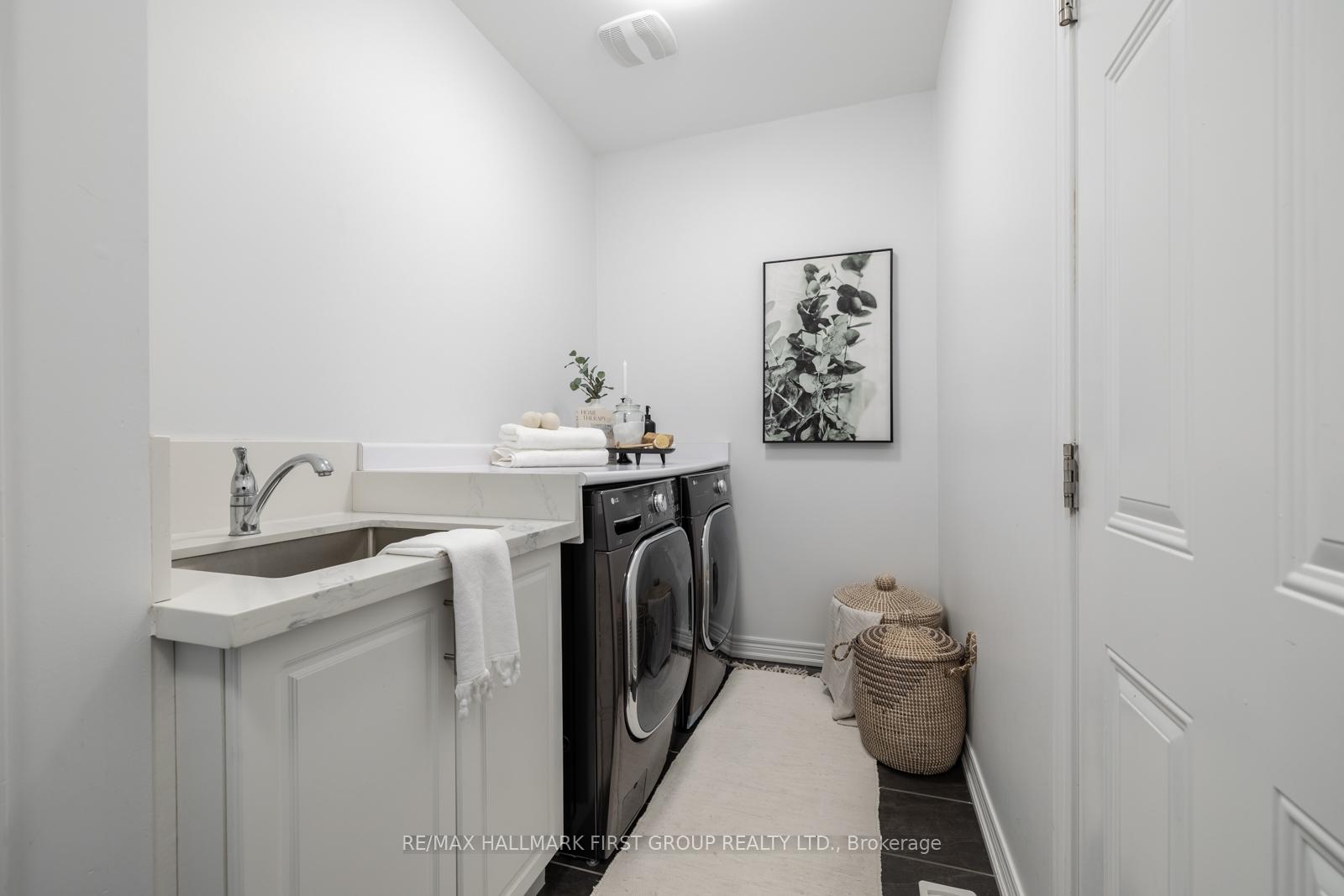 Photo 21 of 20 Auckland Drive, Whitby, Rural Whitby — HOMEH