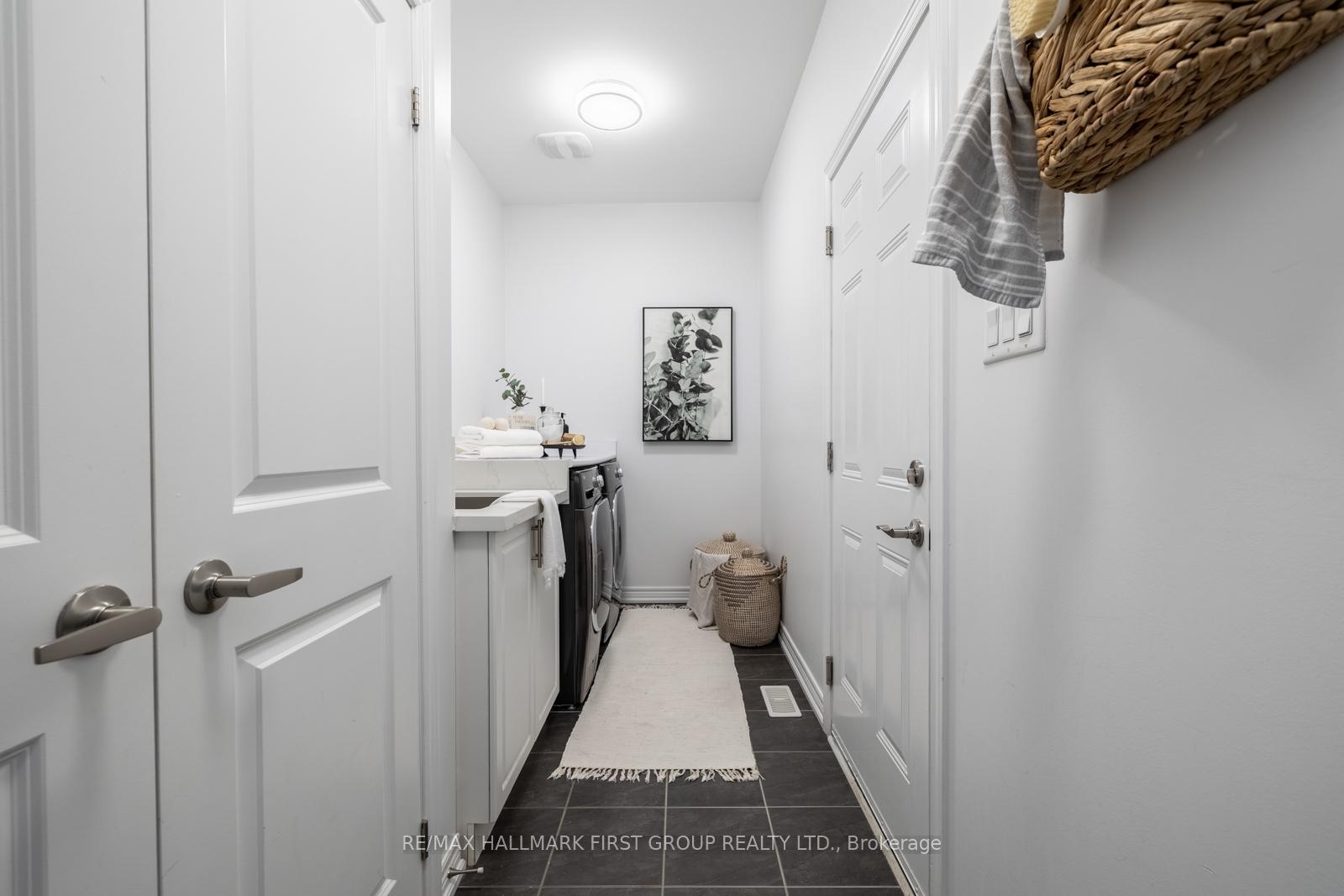 Photo 22 of 20 Auckland Drive, Whitby, Rural Whitby — HOMEH